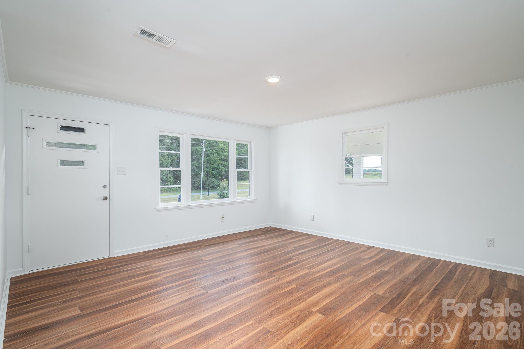 3331 Hog Hill Road Property Photo 5