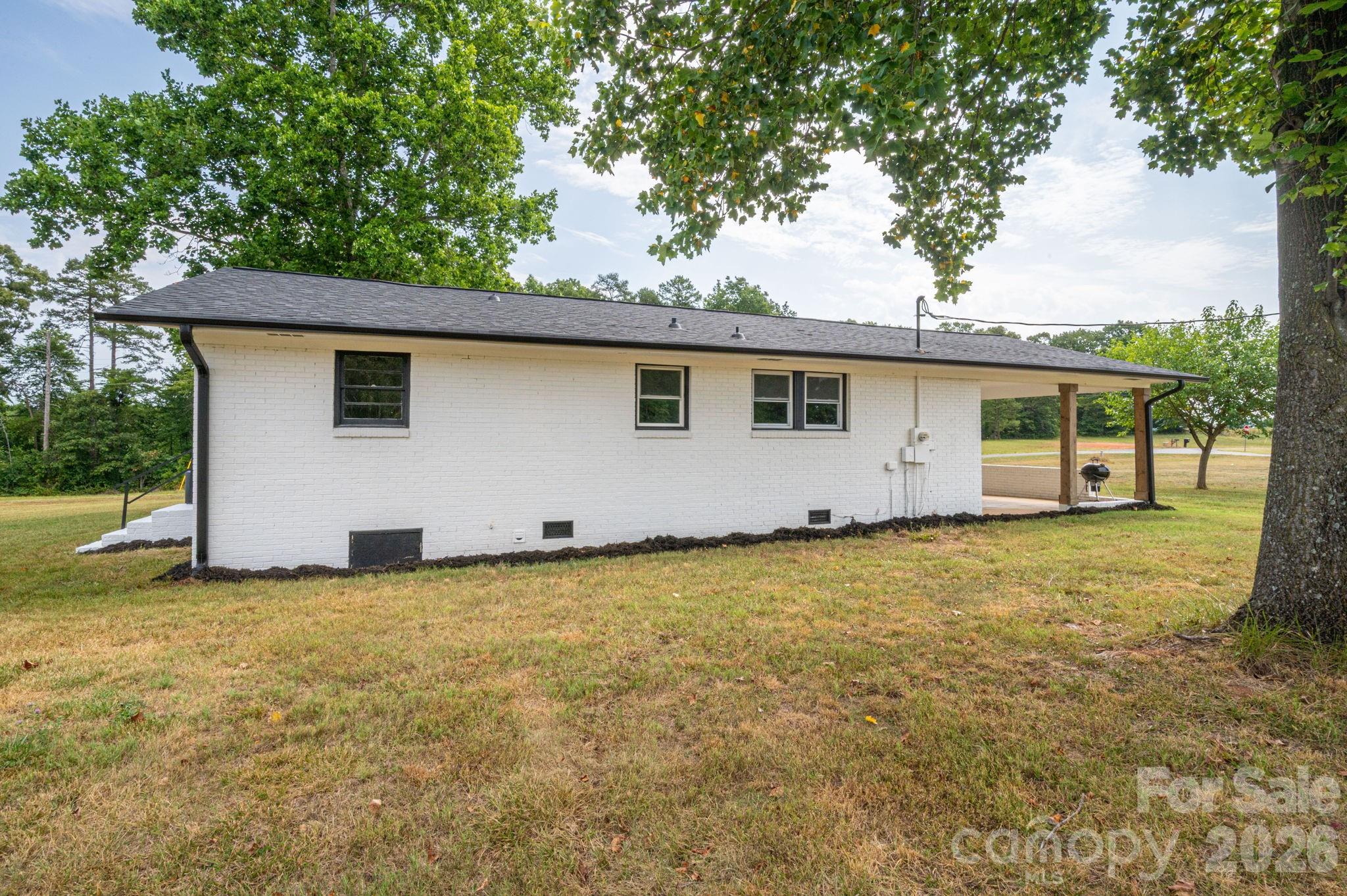 3331 Hog Hill Road Property Photo 22