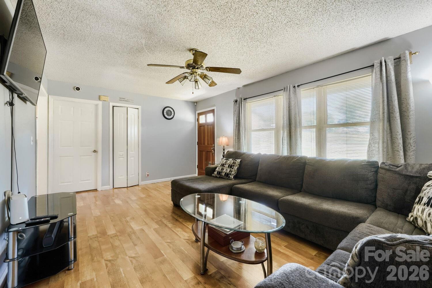 2601 Lynn Drive Property Photo 6