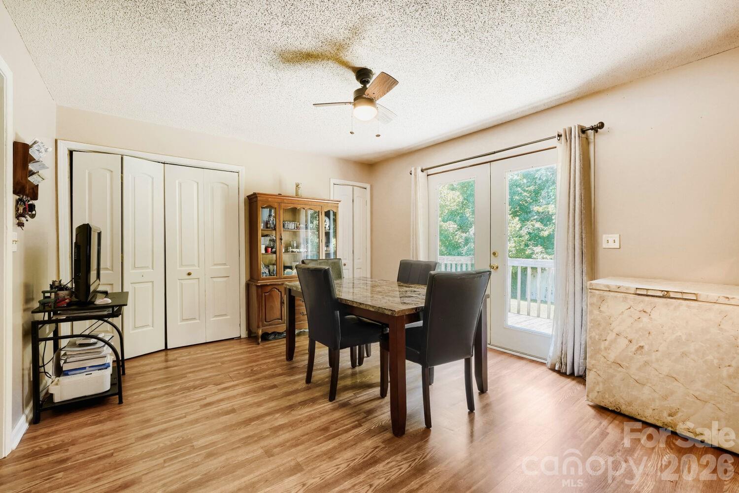 2601 Lynn Drive Property Photo 9