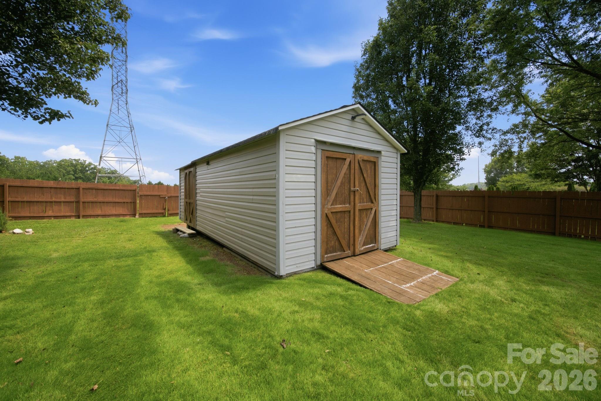2426 Smith Cove Road Property Photo 10