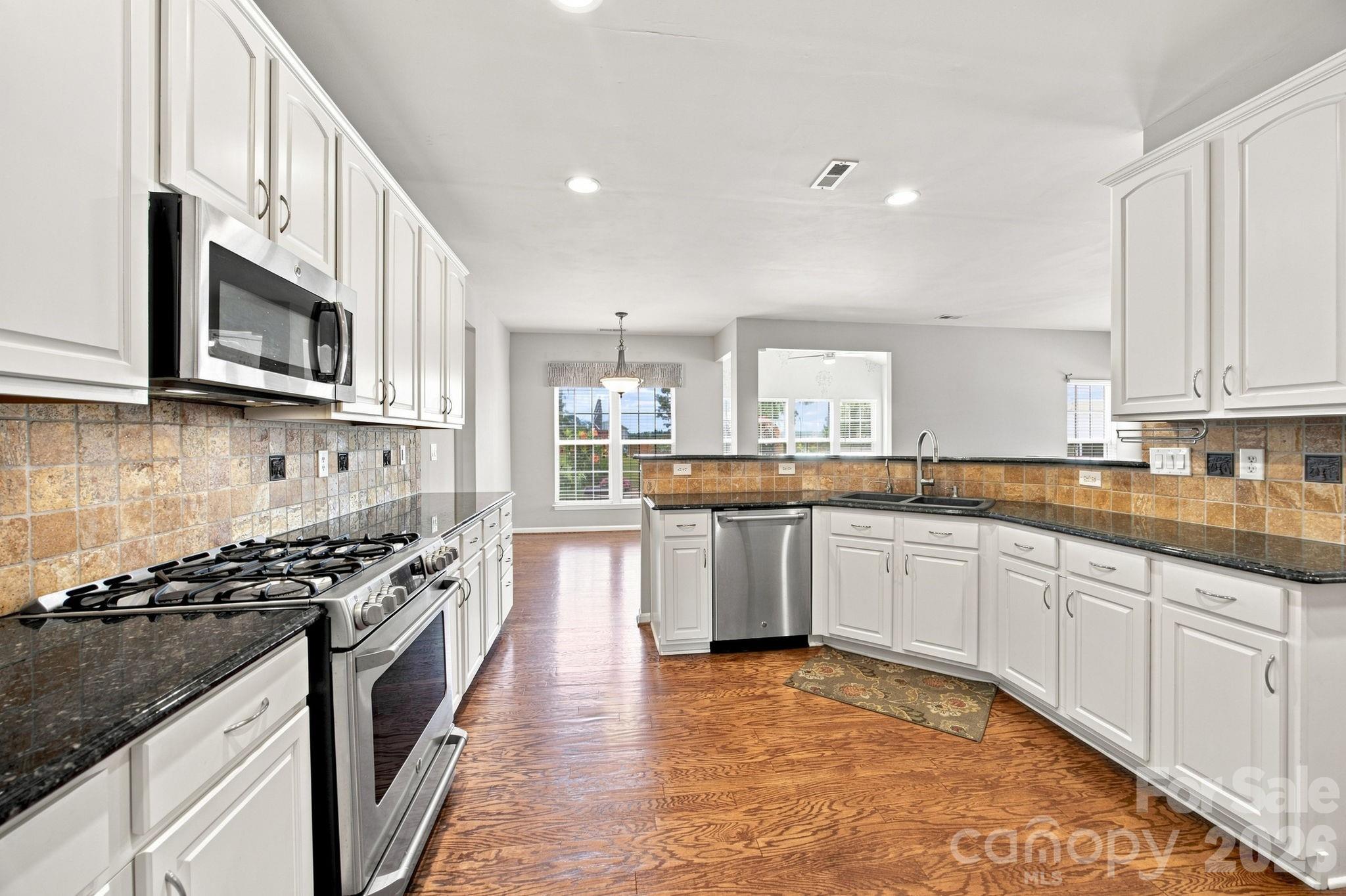 2426 Smith Cove Road Property Photo 17