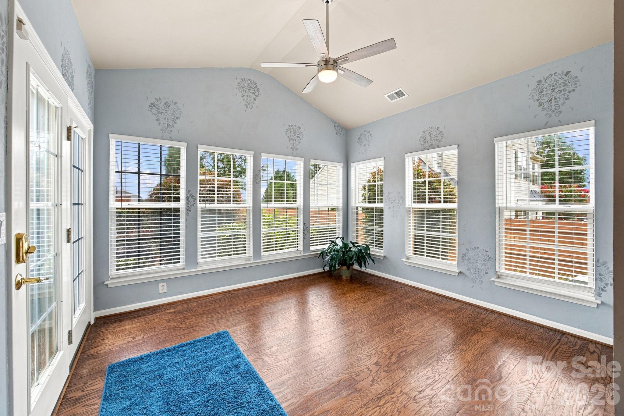 2426 Smith Cove Road Property Photo 21