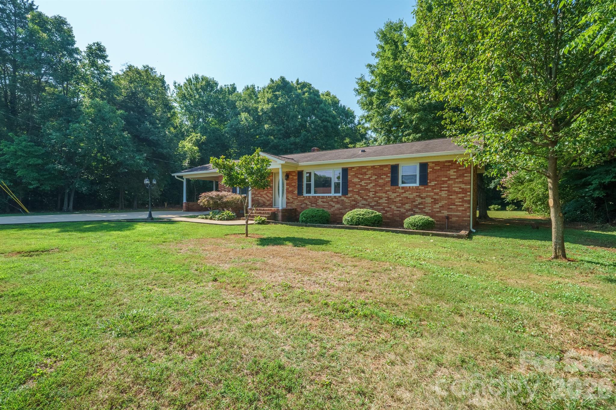 112 Summers Farm Road Property Photo 3