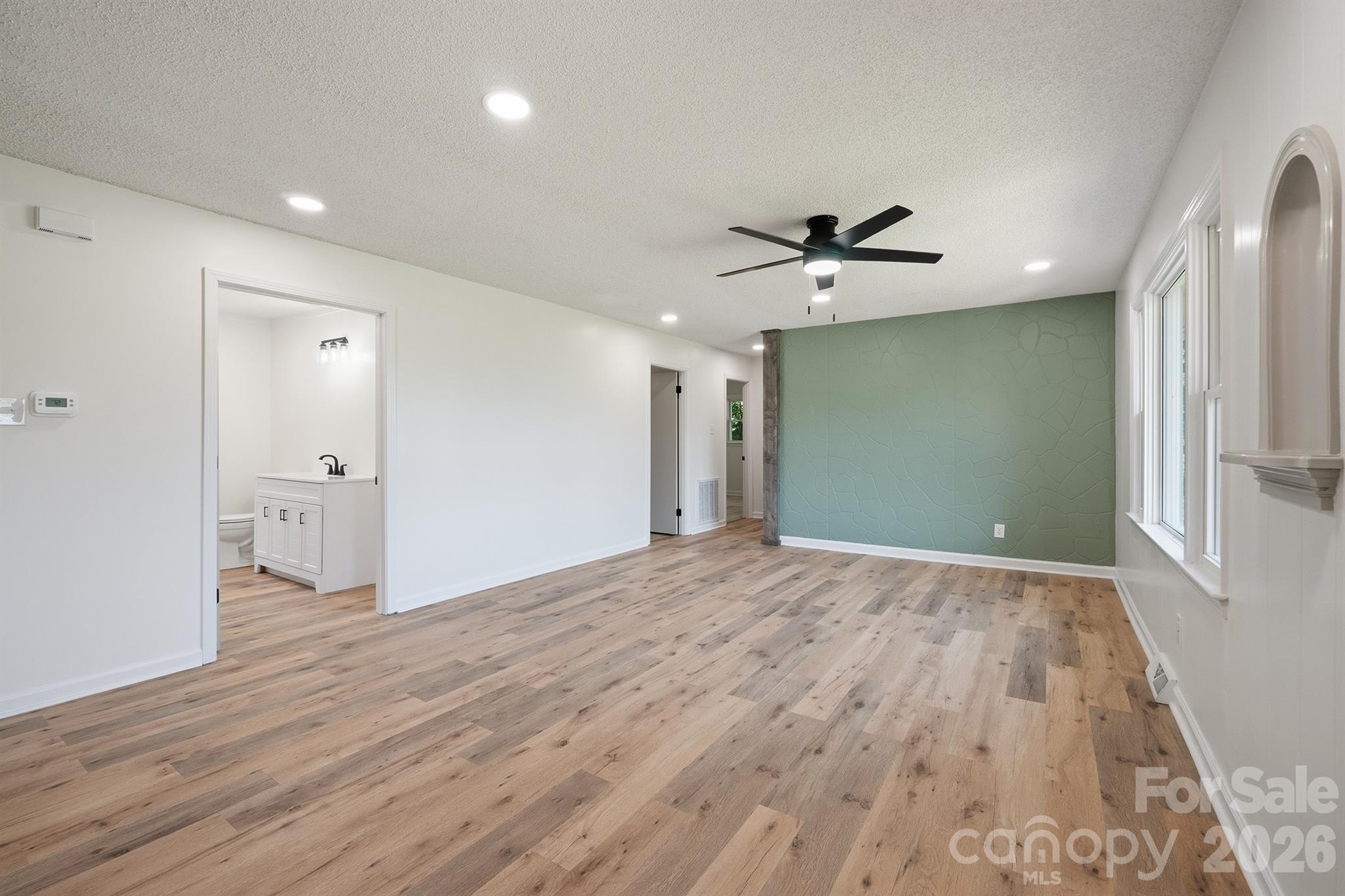 112 Summers Farm Road Property Photo 4