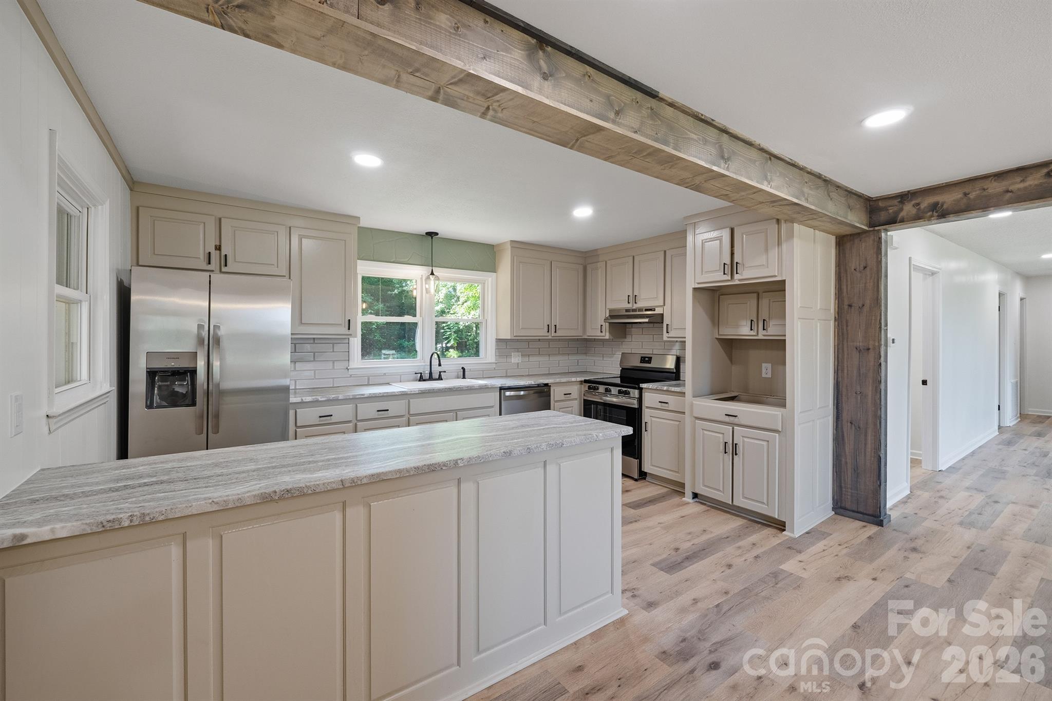 112 Summers Farm Road Property Photo 5