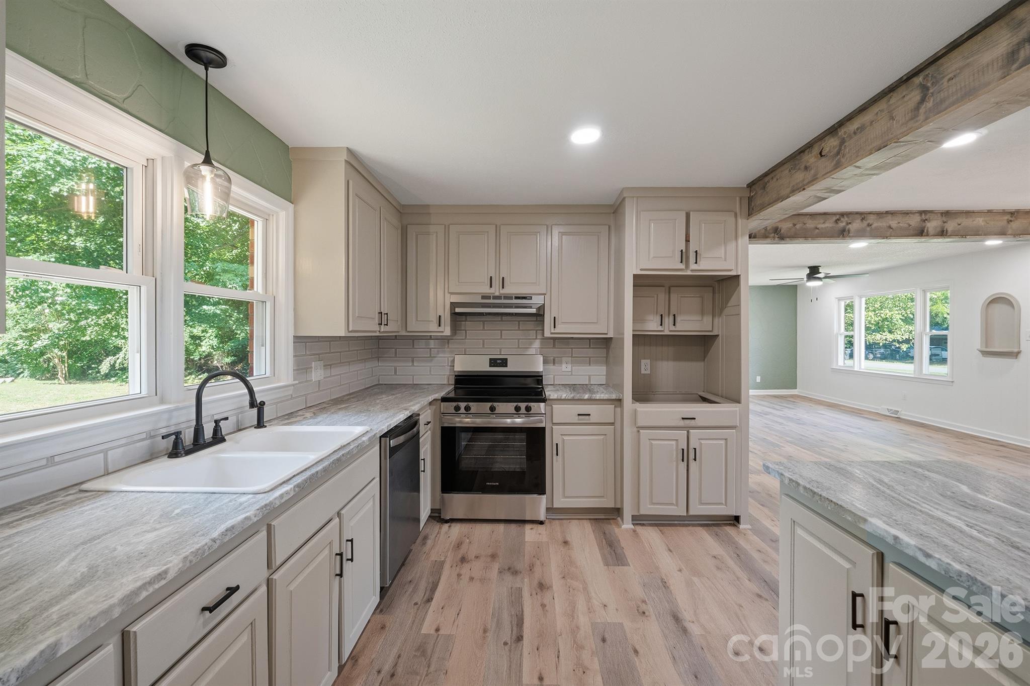 112 Summers Farm Road Property Photo 11