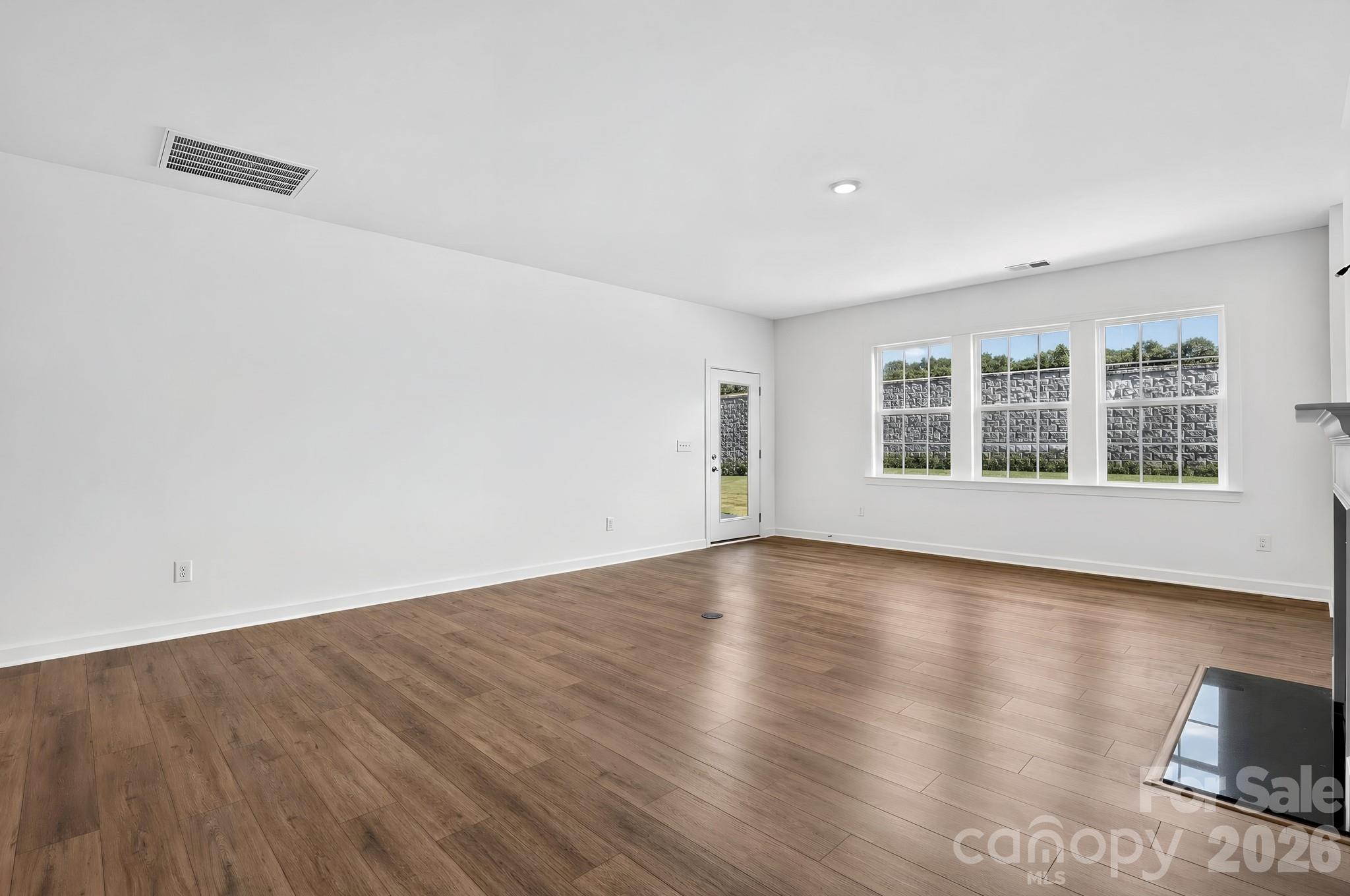 5359 Redbud Road 21 Property Photo 16