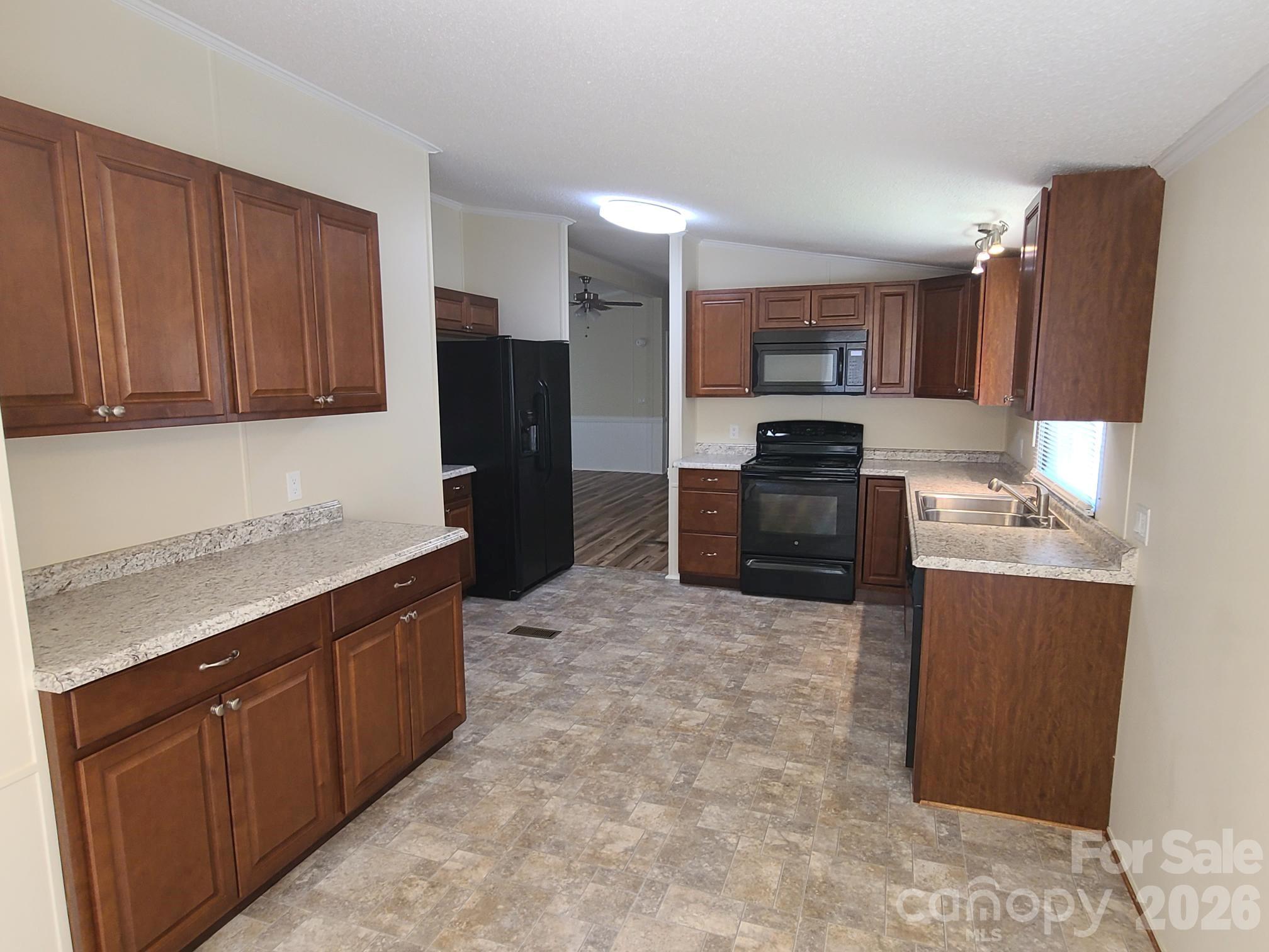 3111 Redbud Place 61 Property Photo 8