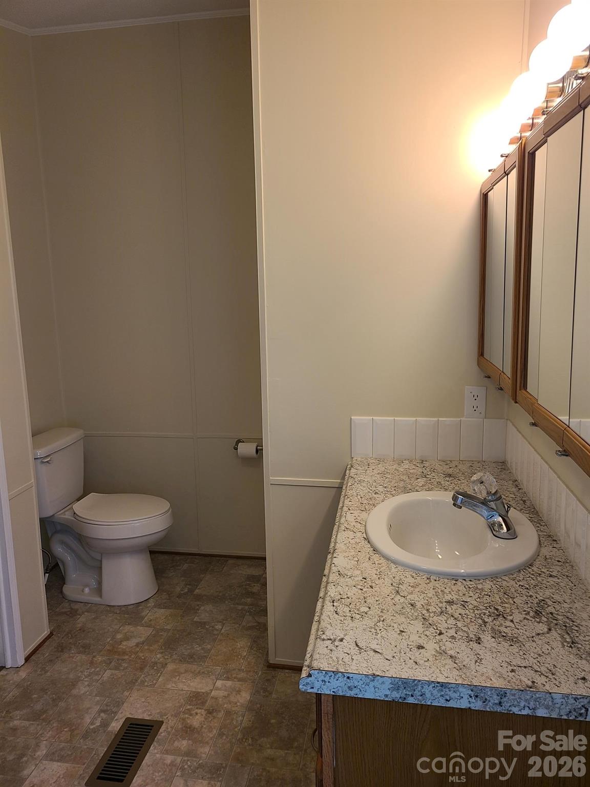 3111 Redbud Place 61 Property Photo 15