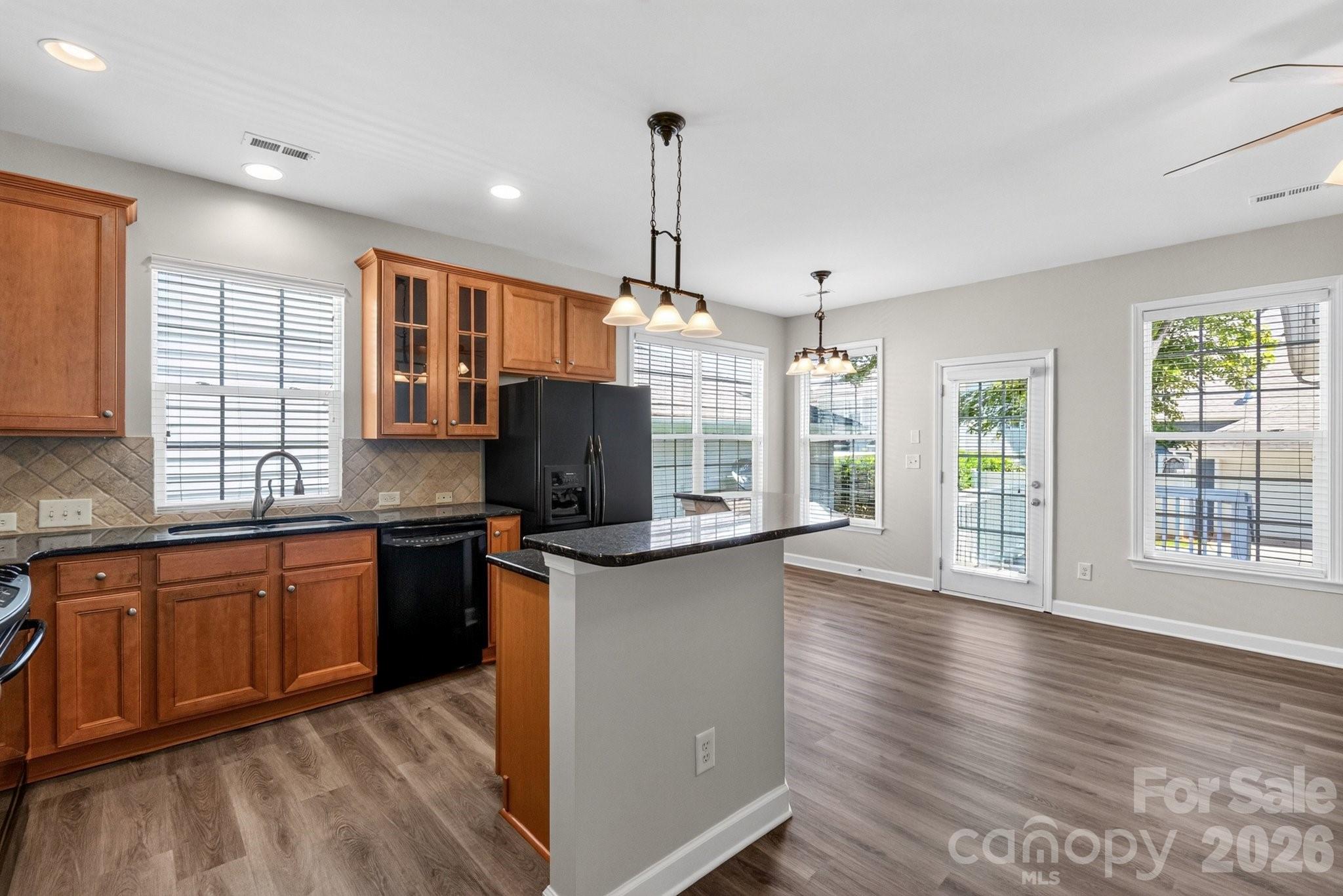 17620 Harbor Walk Drive Property Photo 10