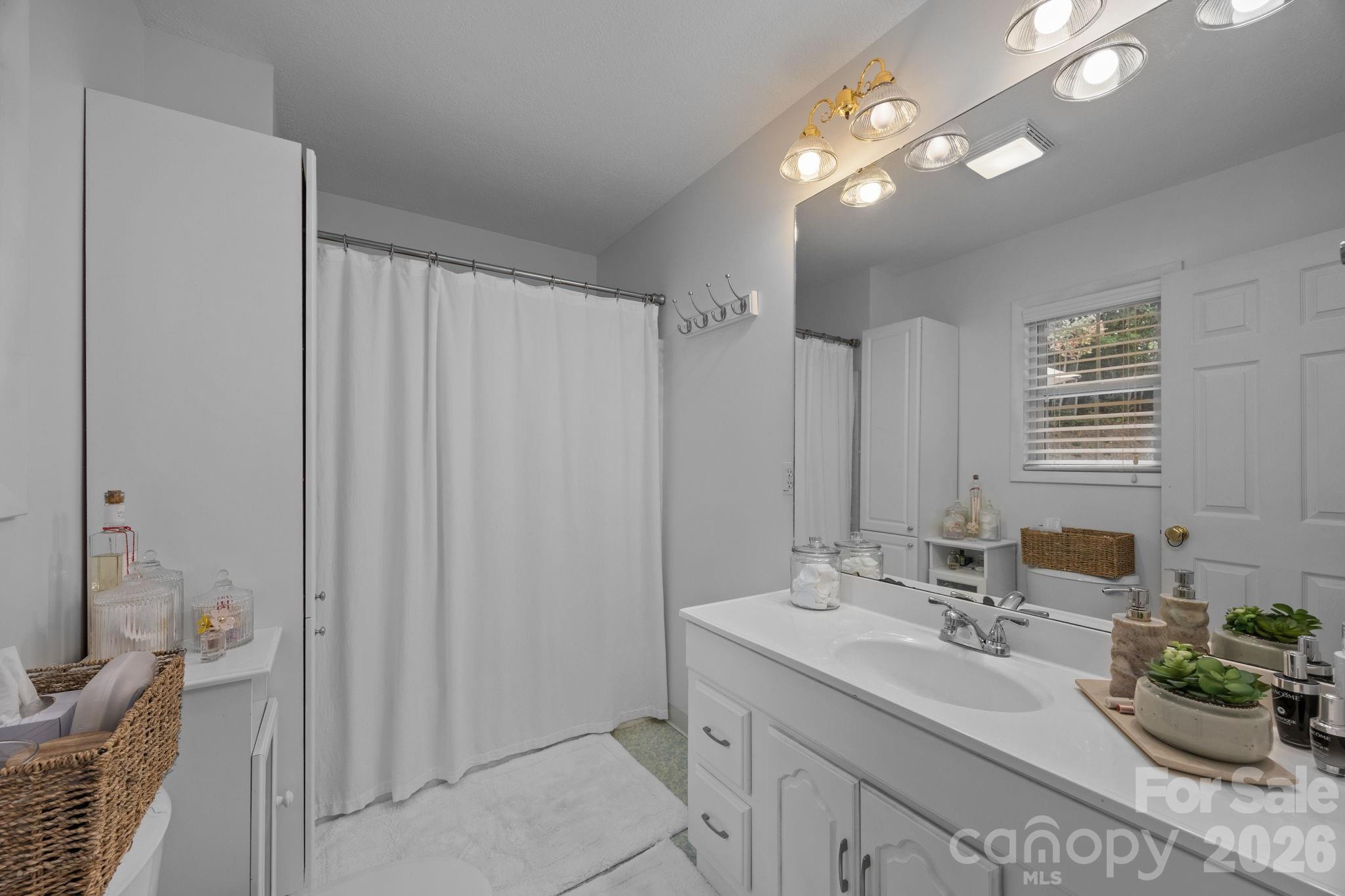 124 Lytle Cove Road Property Photo 13