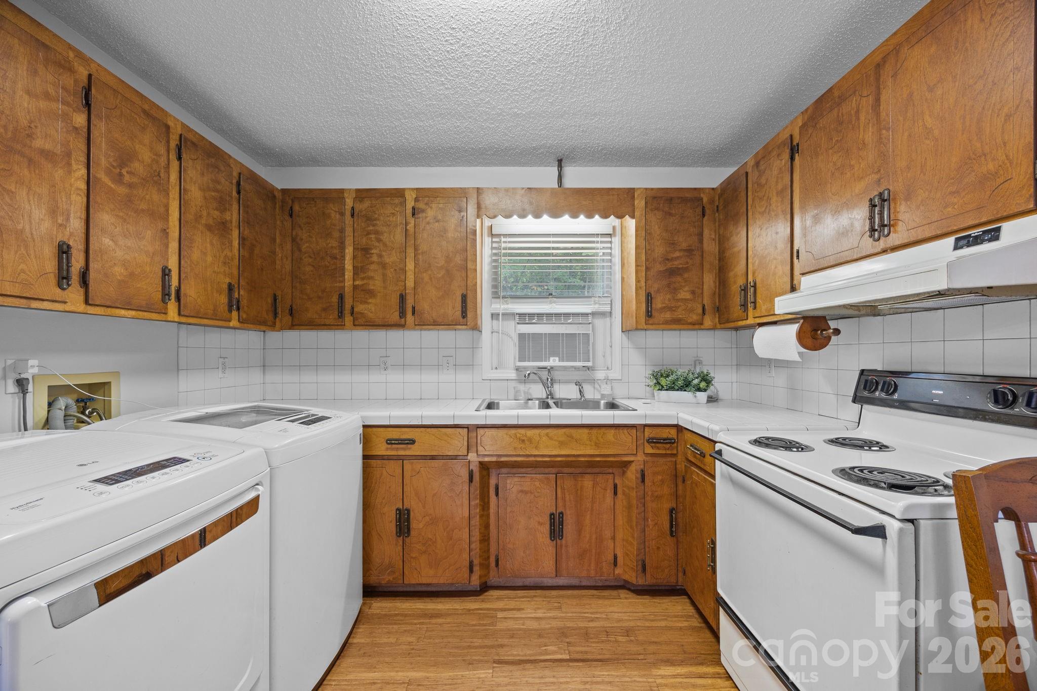 124 Lytle Cove Road Property Photo 32