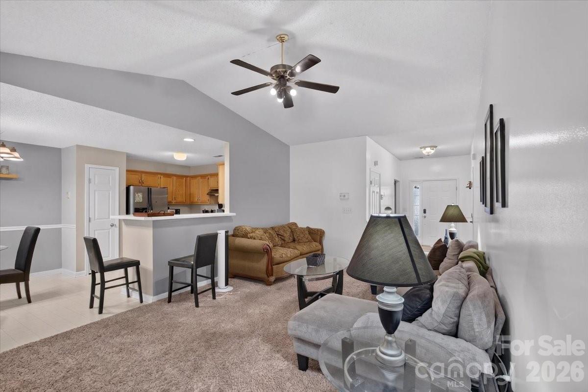 9207 Amy Drive Property Photo 6