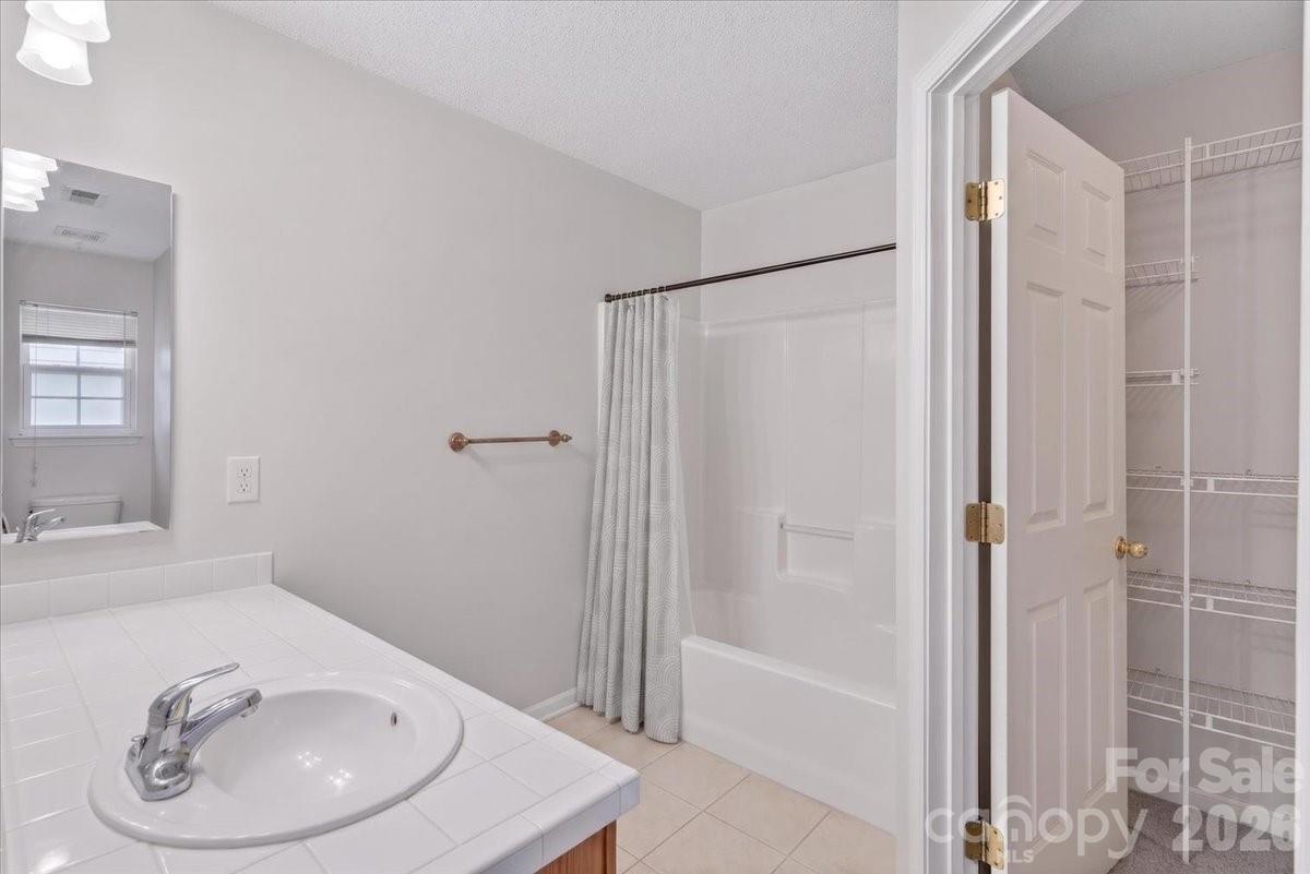 9207 Amy Drive Property Photo 14