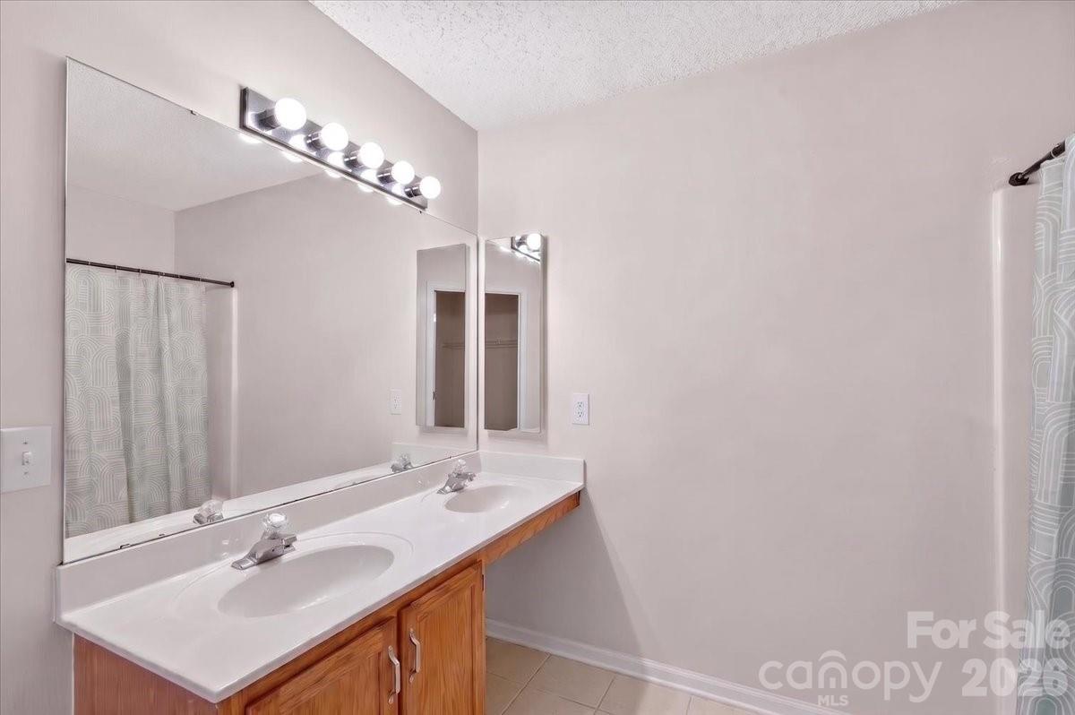 9207 Amy Drive Property Photo 15