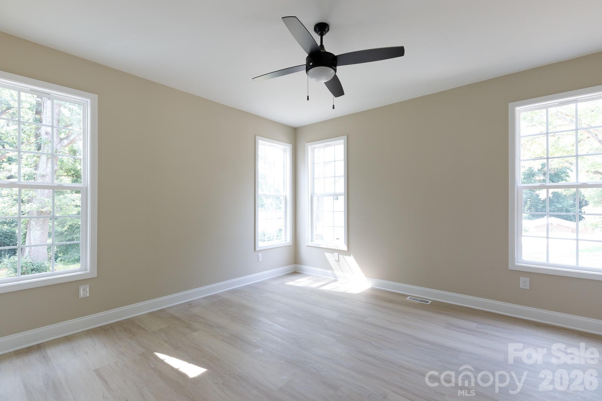 579 Trexler Lane Property Photo 11
