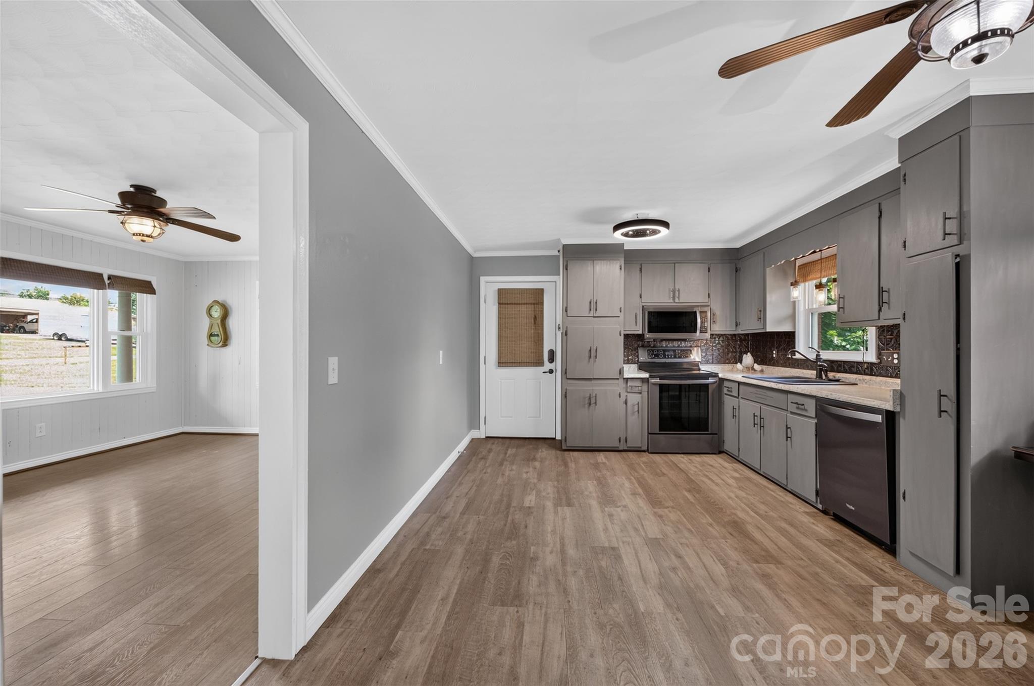 2671 Terrace Drive Property Photo 14