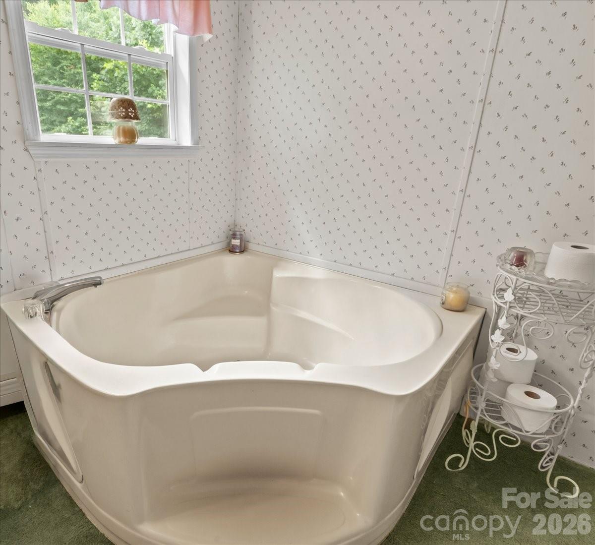98 Cardinal Lane Property Photo 18