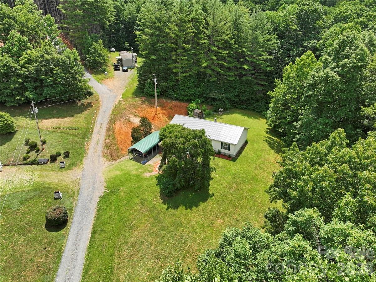 98 Cardinal Lane Property Photo 30