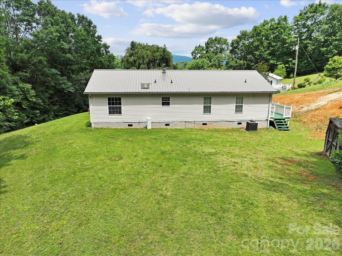 98 Cardinal Lane Property Photo 34