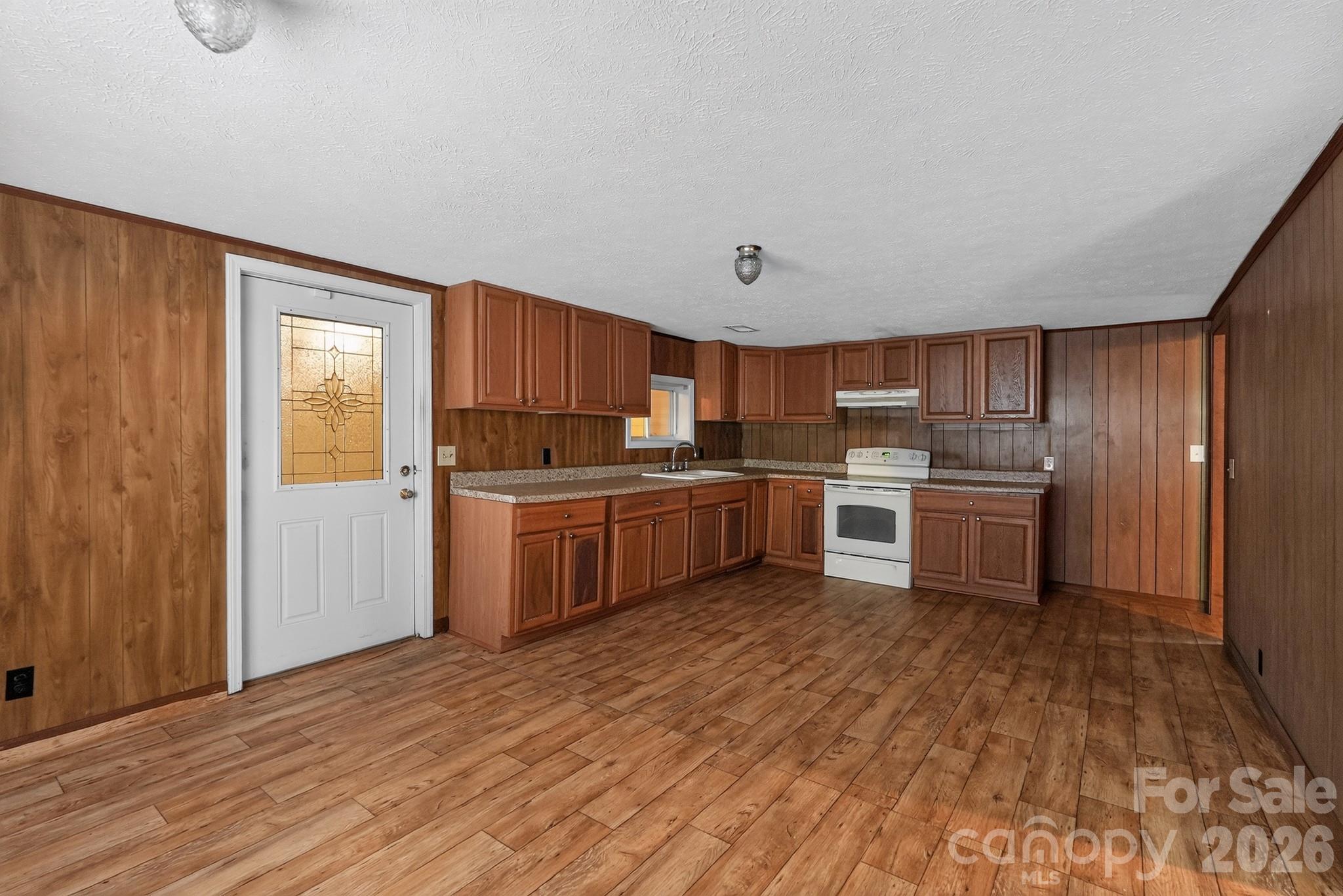 4494 Market Street Property Photo 8
