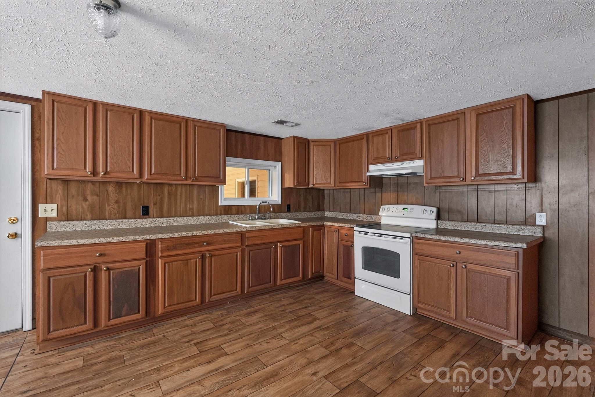 4494 Market Street Property Photo 11