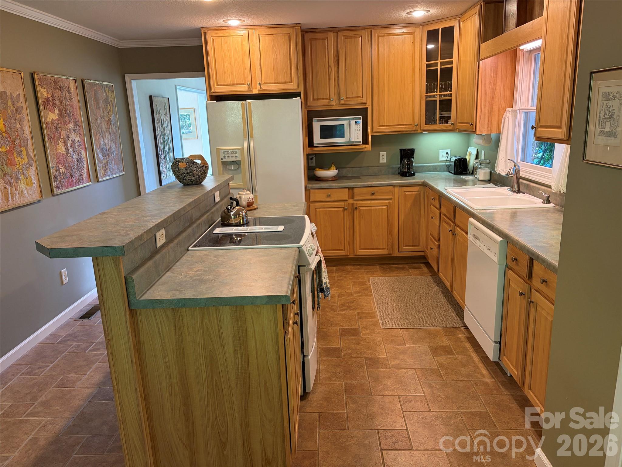 136 Johnnie Hills None Property Photo 6