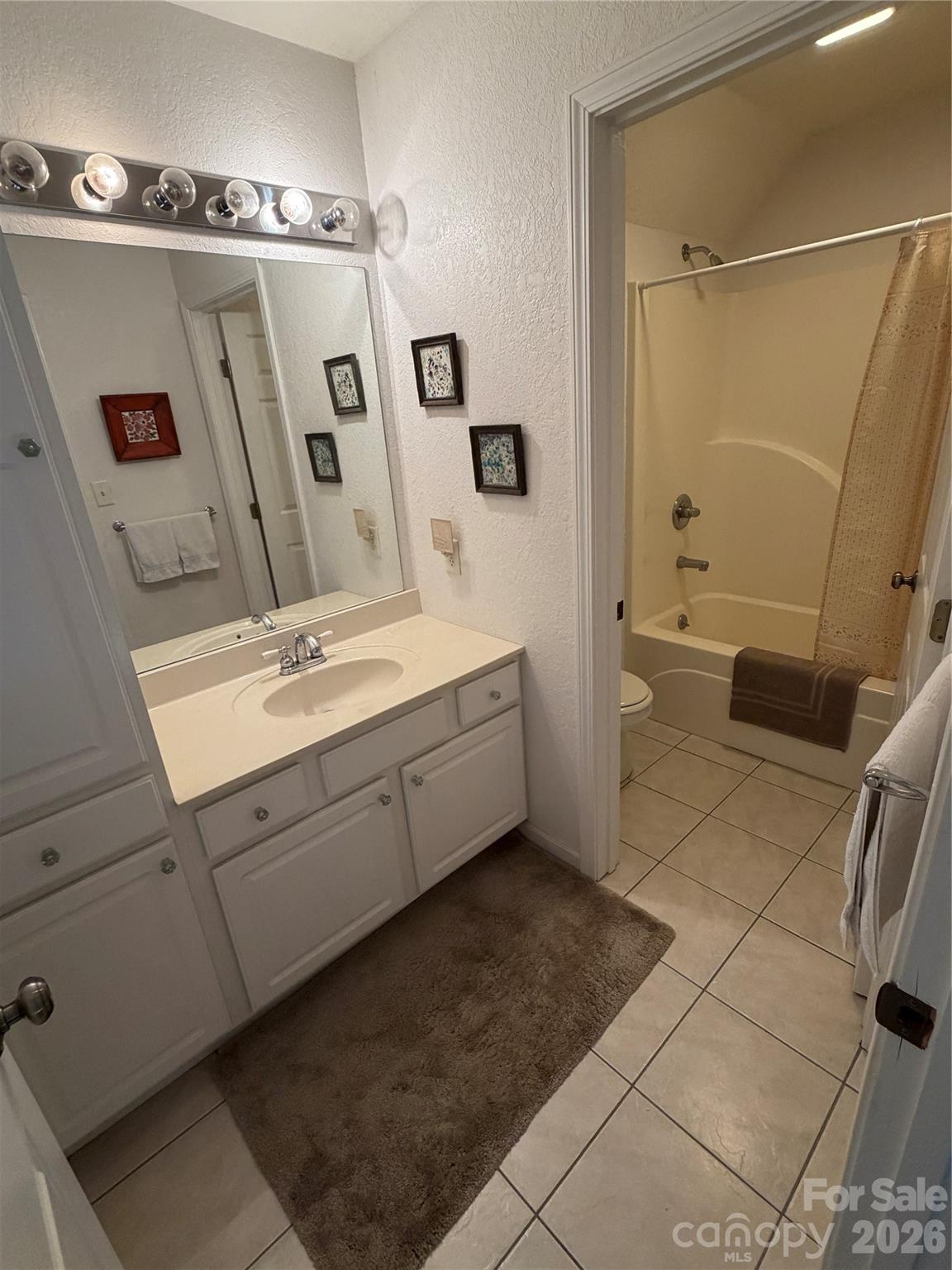 136 Johnnie Hills None Property Photo 26