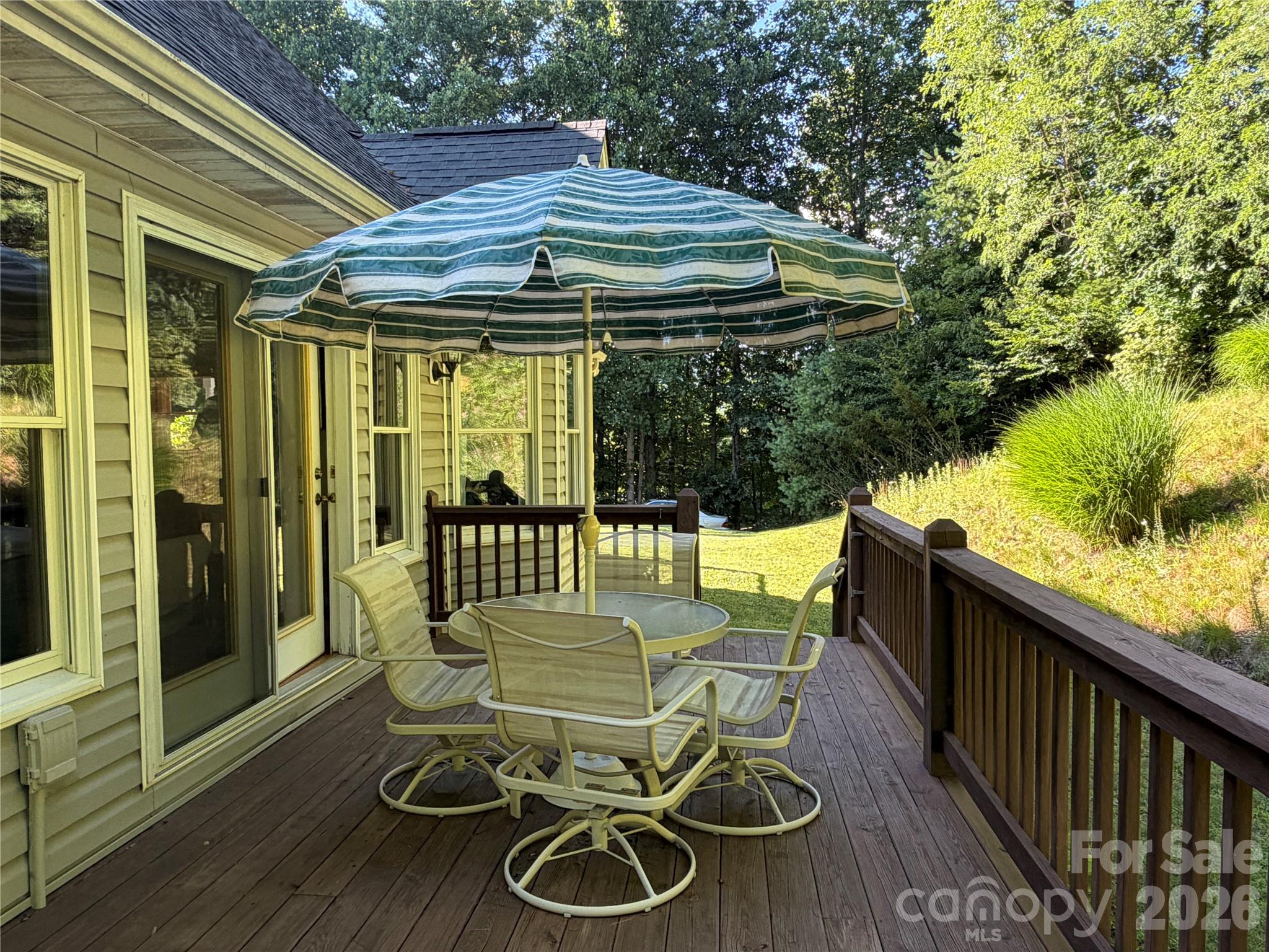 136 Johnnie Hills None Property Photo 38