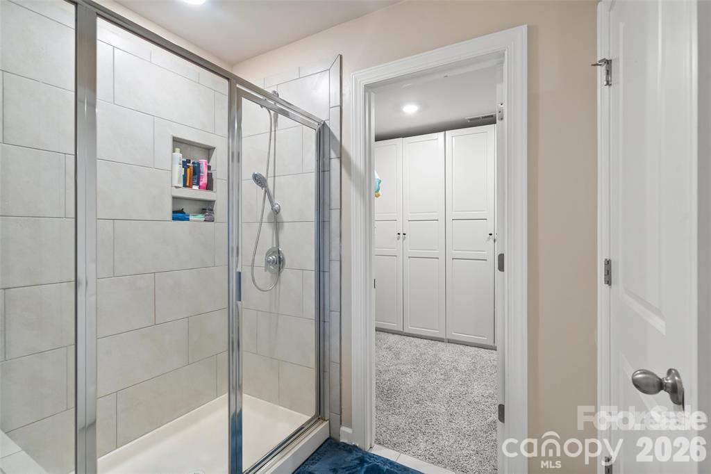 613 Cedar Knoll Circle Property Photo 28