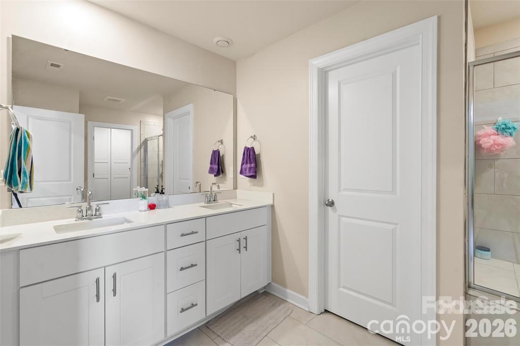 613 Cedar Knoll Circle Property Photo 30