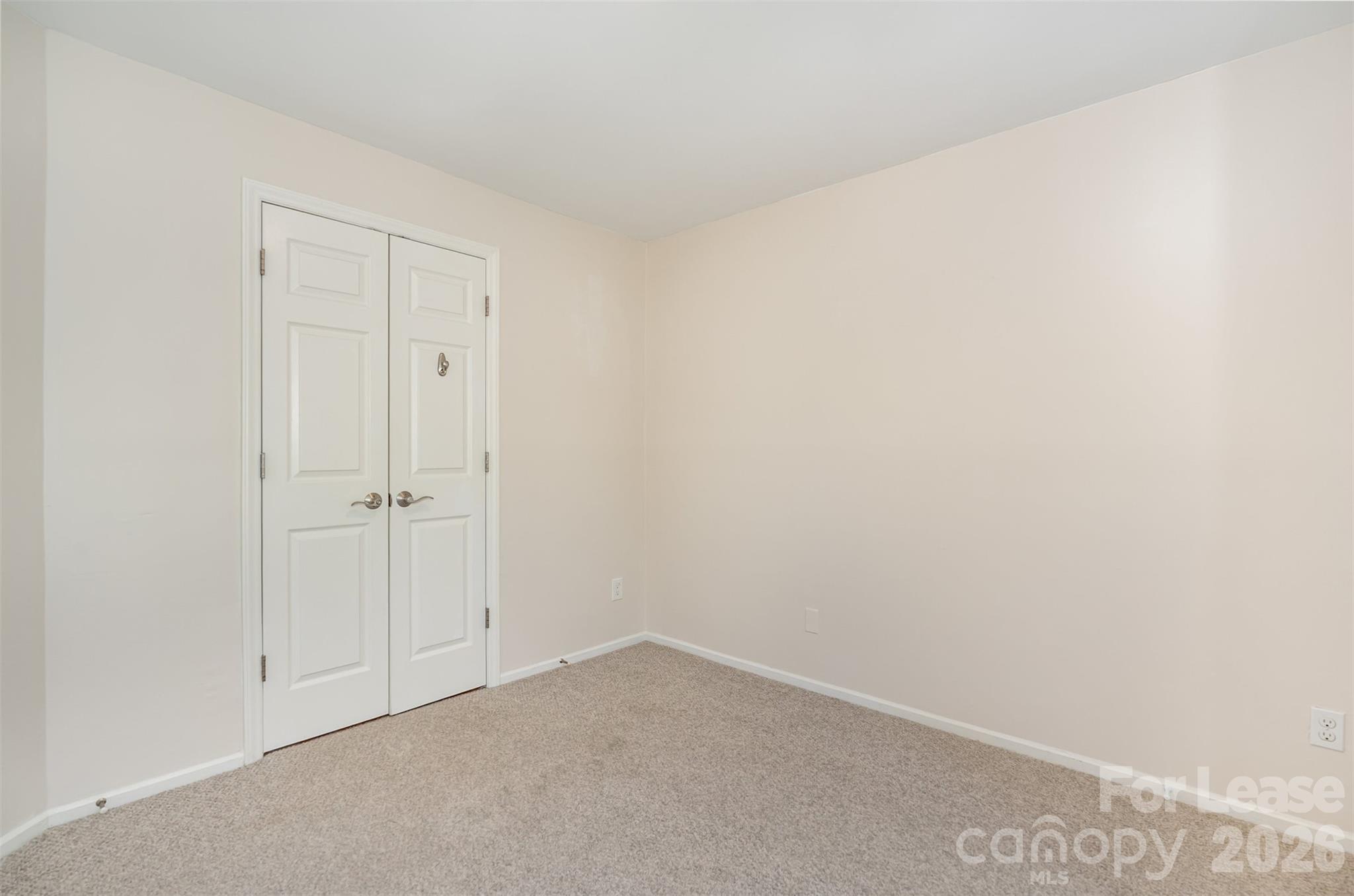2516 Cranbrook Lane 9 Property Photo 18