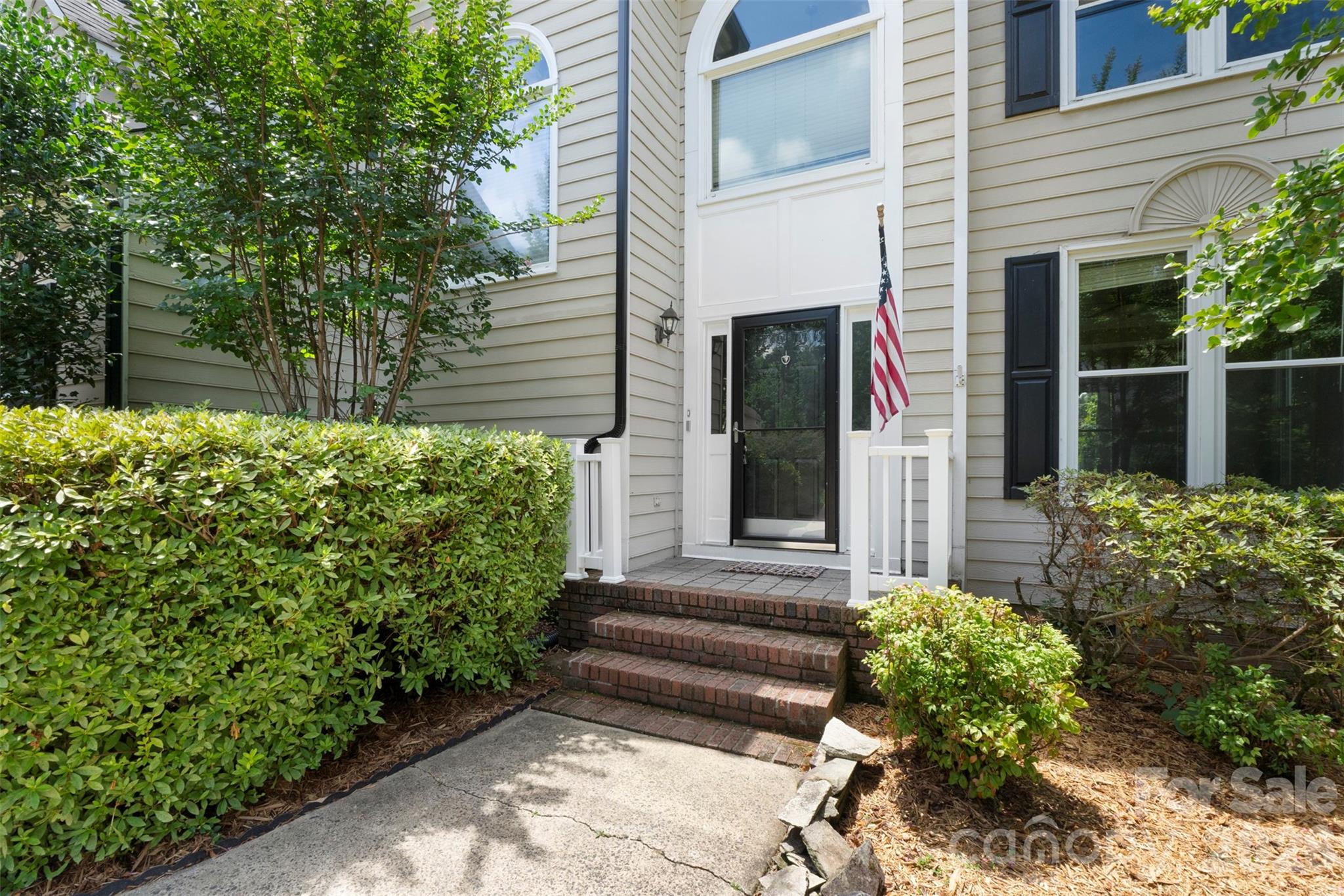 8610 Forest Shadow Circle Property Photo 4