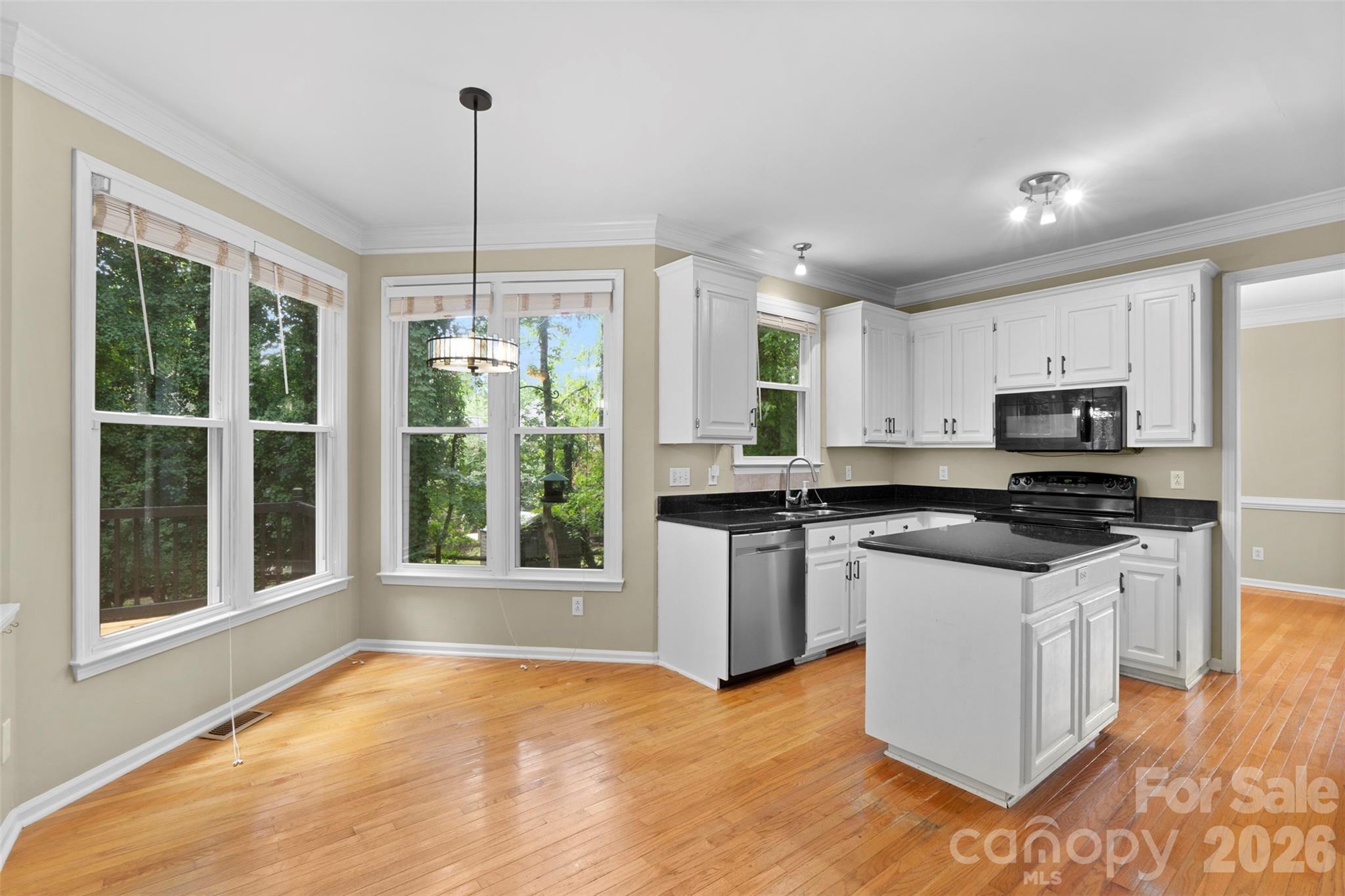 8610 Forest Shadow Circle Property Photo 5