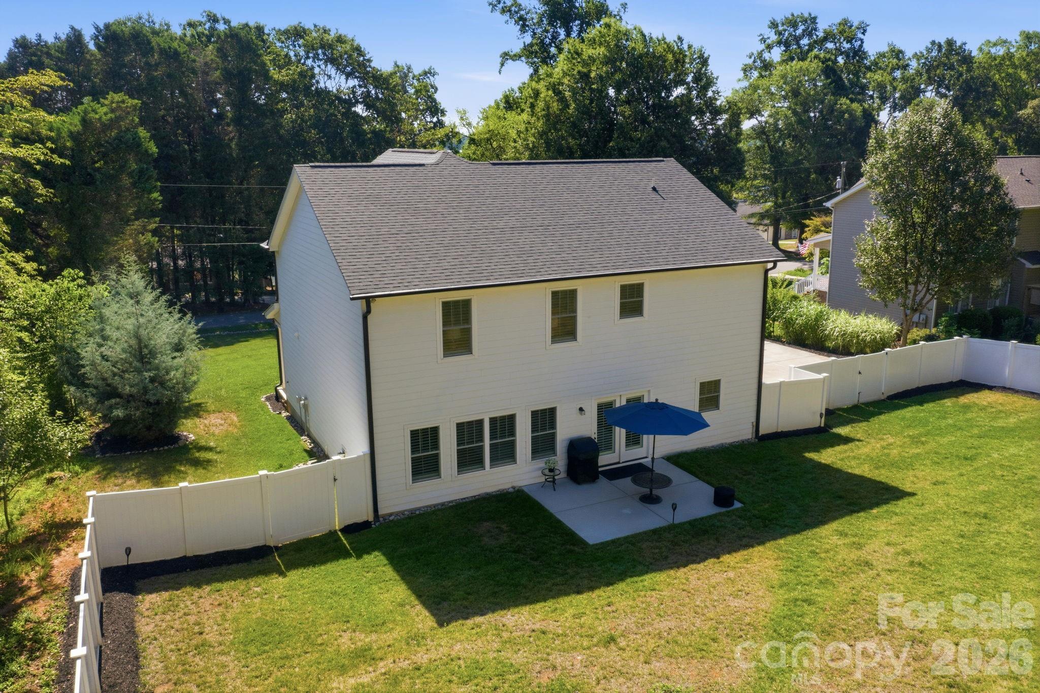 229 Elysian Drive Property Photo 2