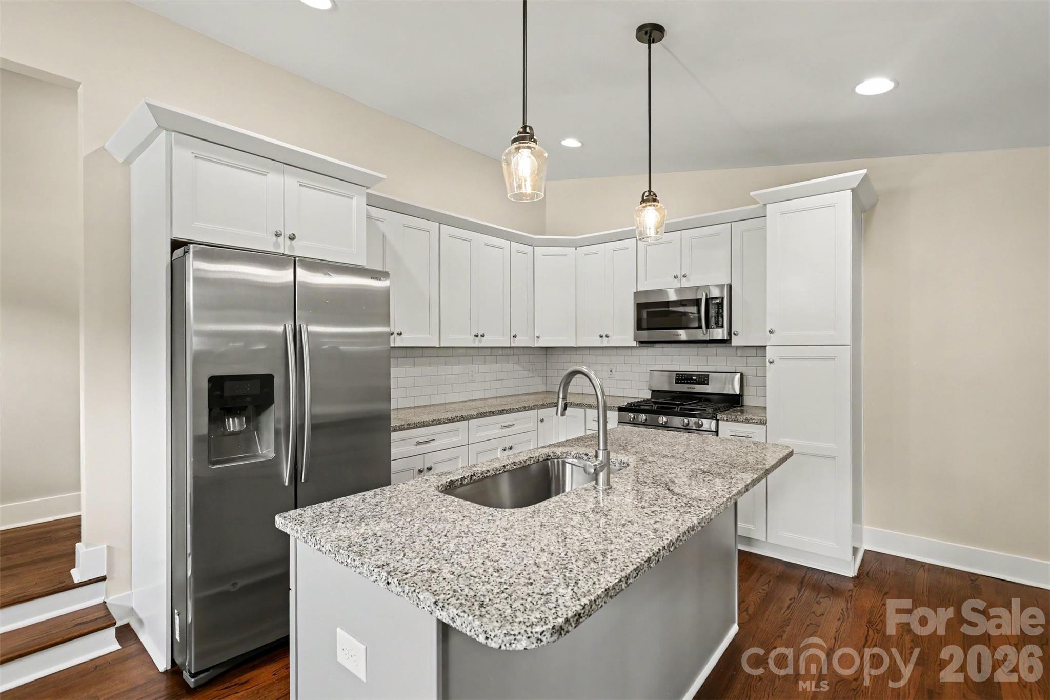 1338 Edgewater Drive Property Photo 16