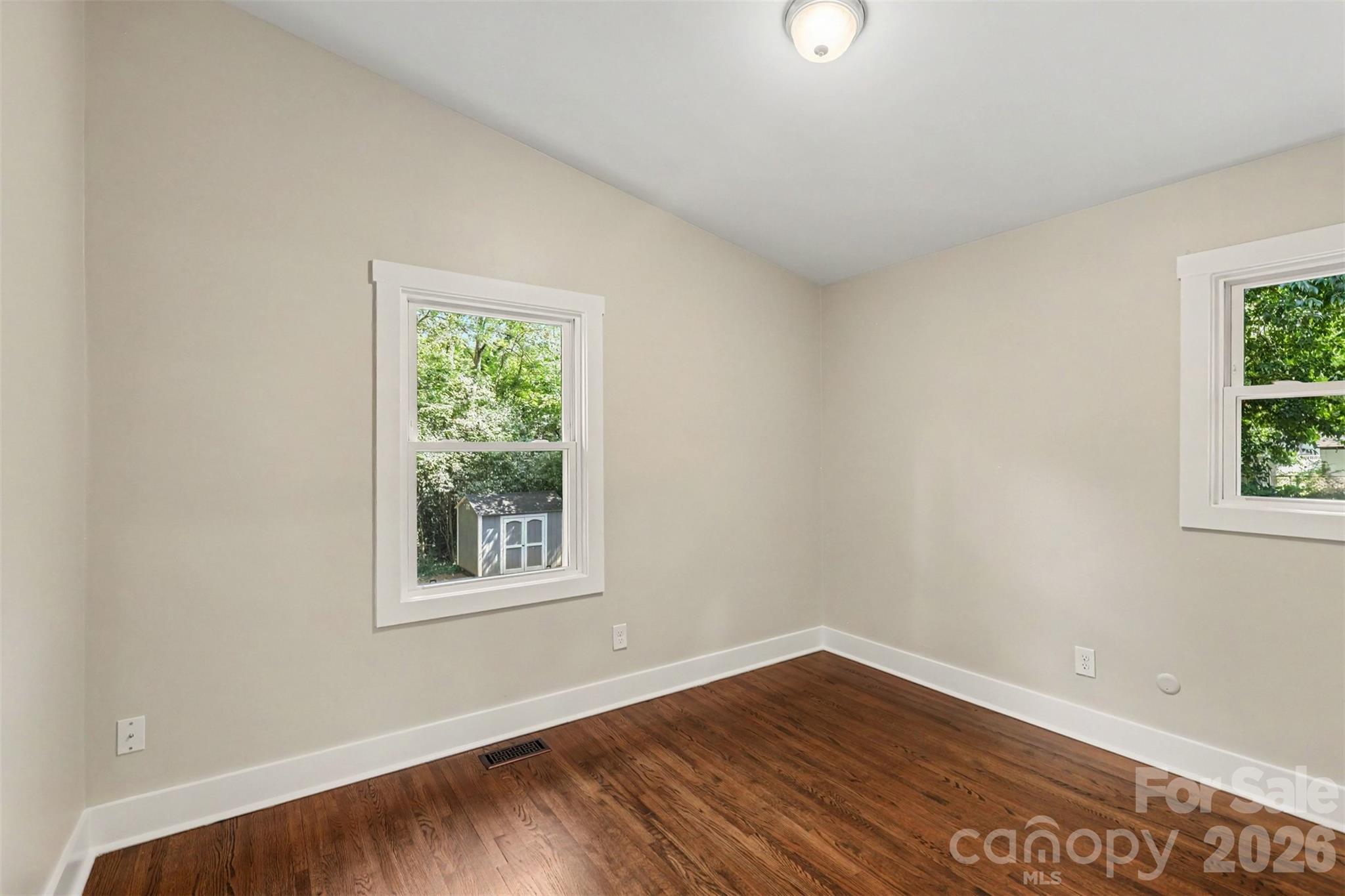 1338 Edgewater Drive Property Photo 22
