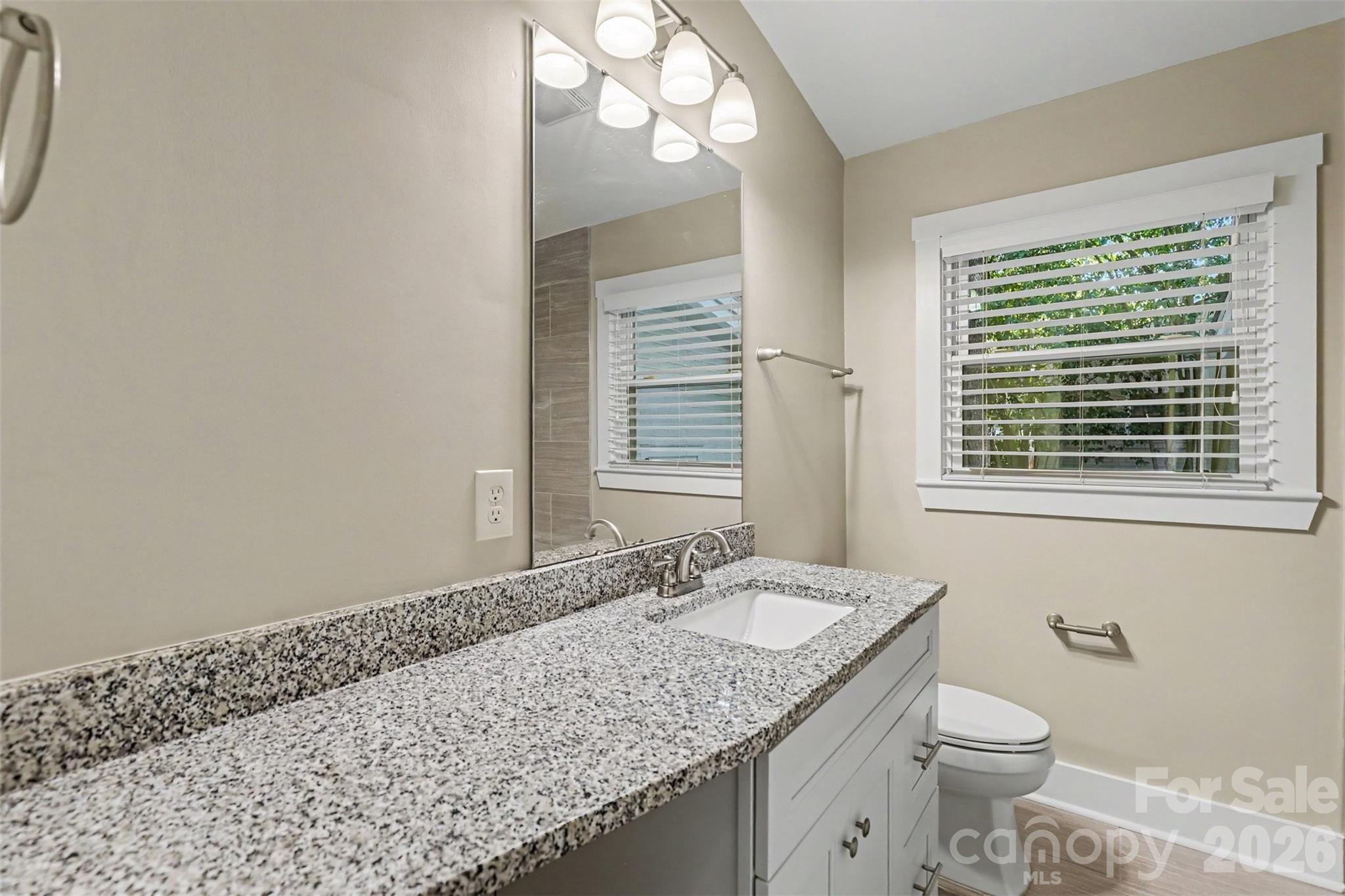 1338 Edgewater Drive Property Photo 26