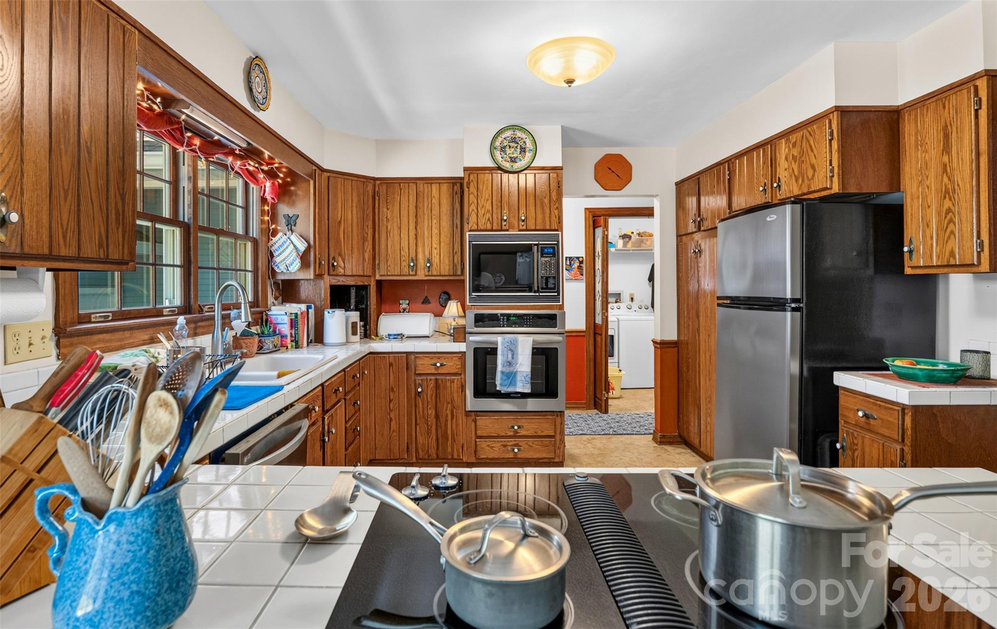 1064 Maplewood Court Property Photo 19
