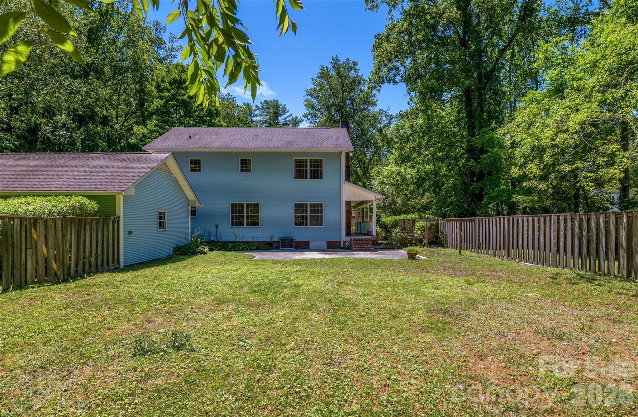 1064 Maplewood Court Property Photo 29