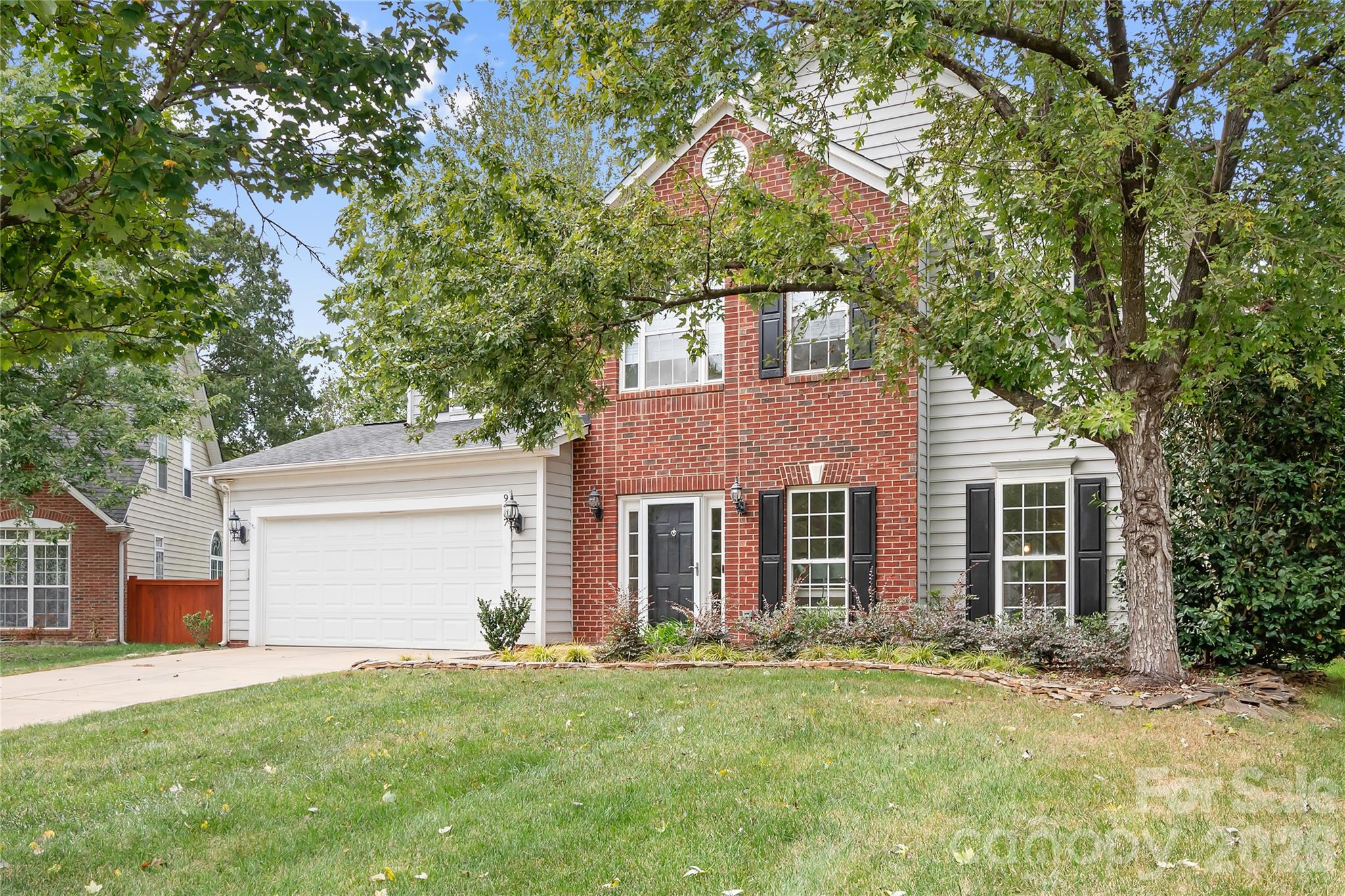 9407 Willow Tree Lane Property Photo 2
