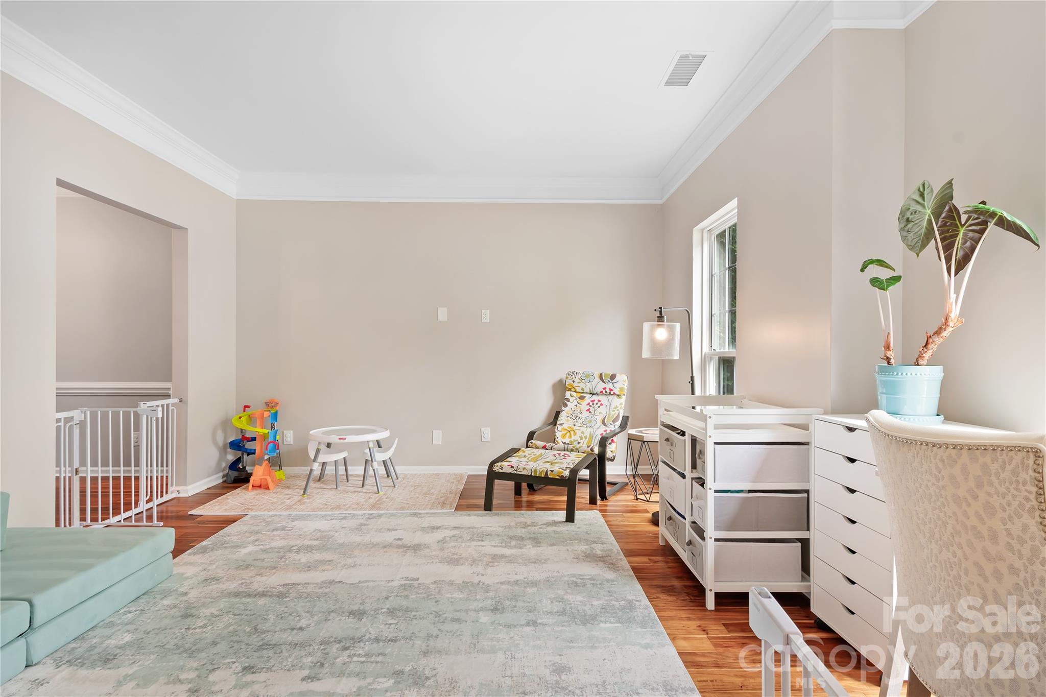9407 Willow Tree Lane Property Photo 4