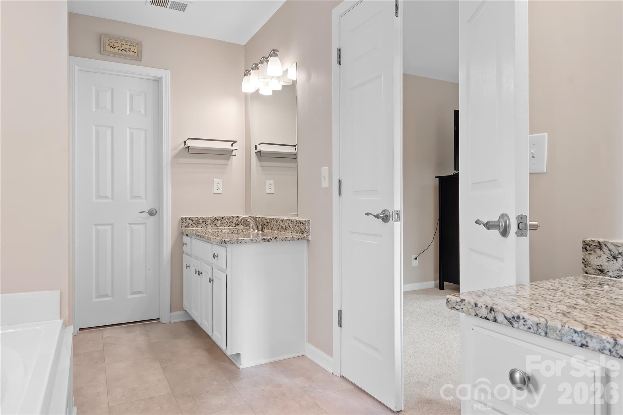 9407 Willow Tree Lane Property Photo 14