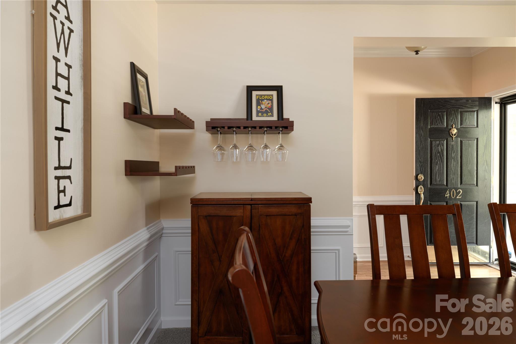 402 Abercairn Way Property Photo 8