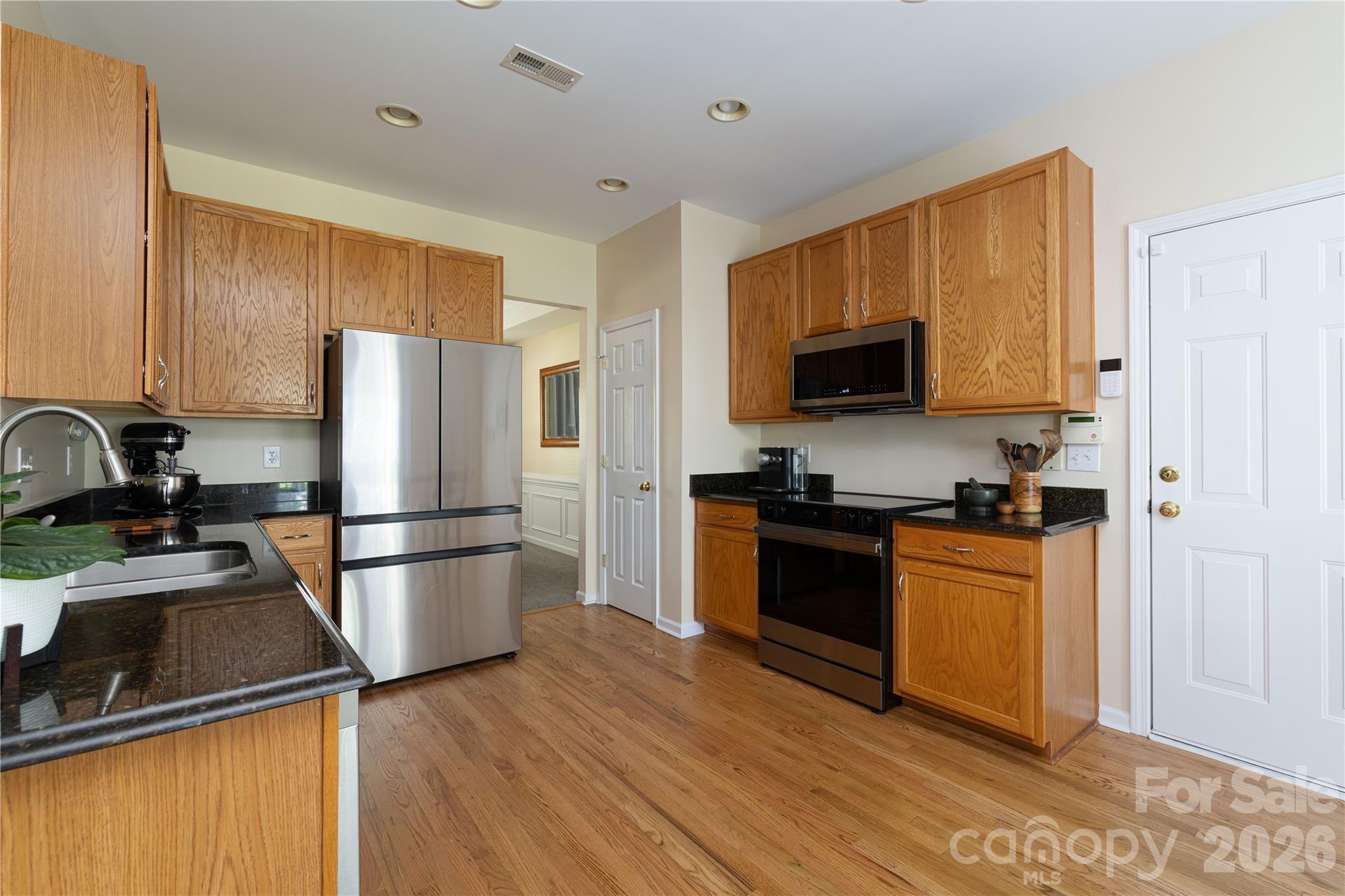 402 Abercairn Way Property Photo 10