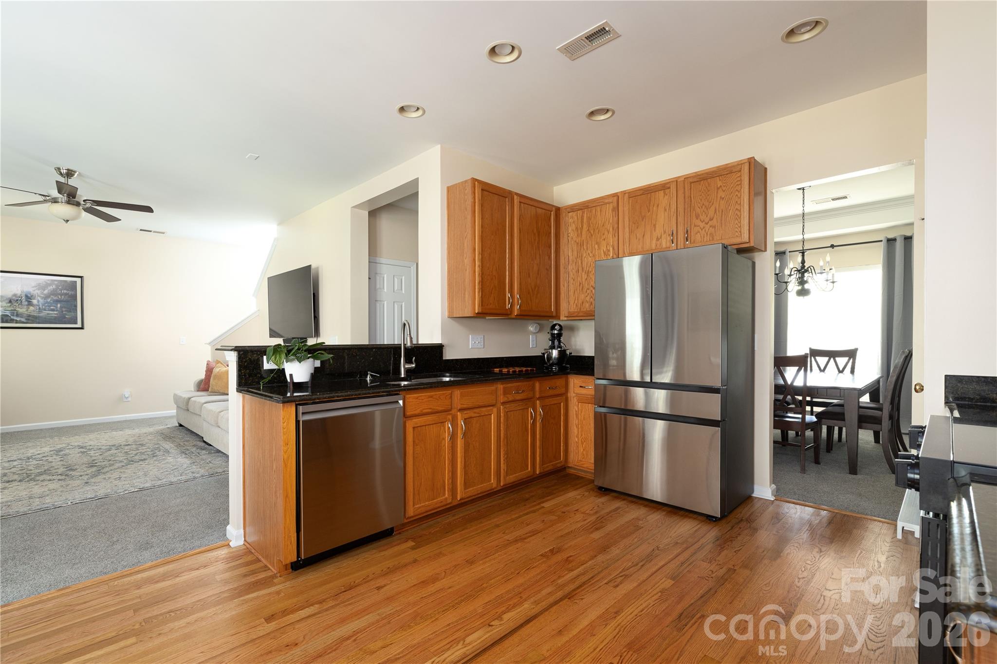 402 Abercairn Way Property Photo 13
