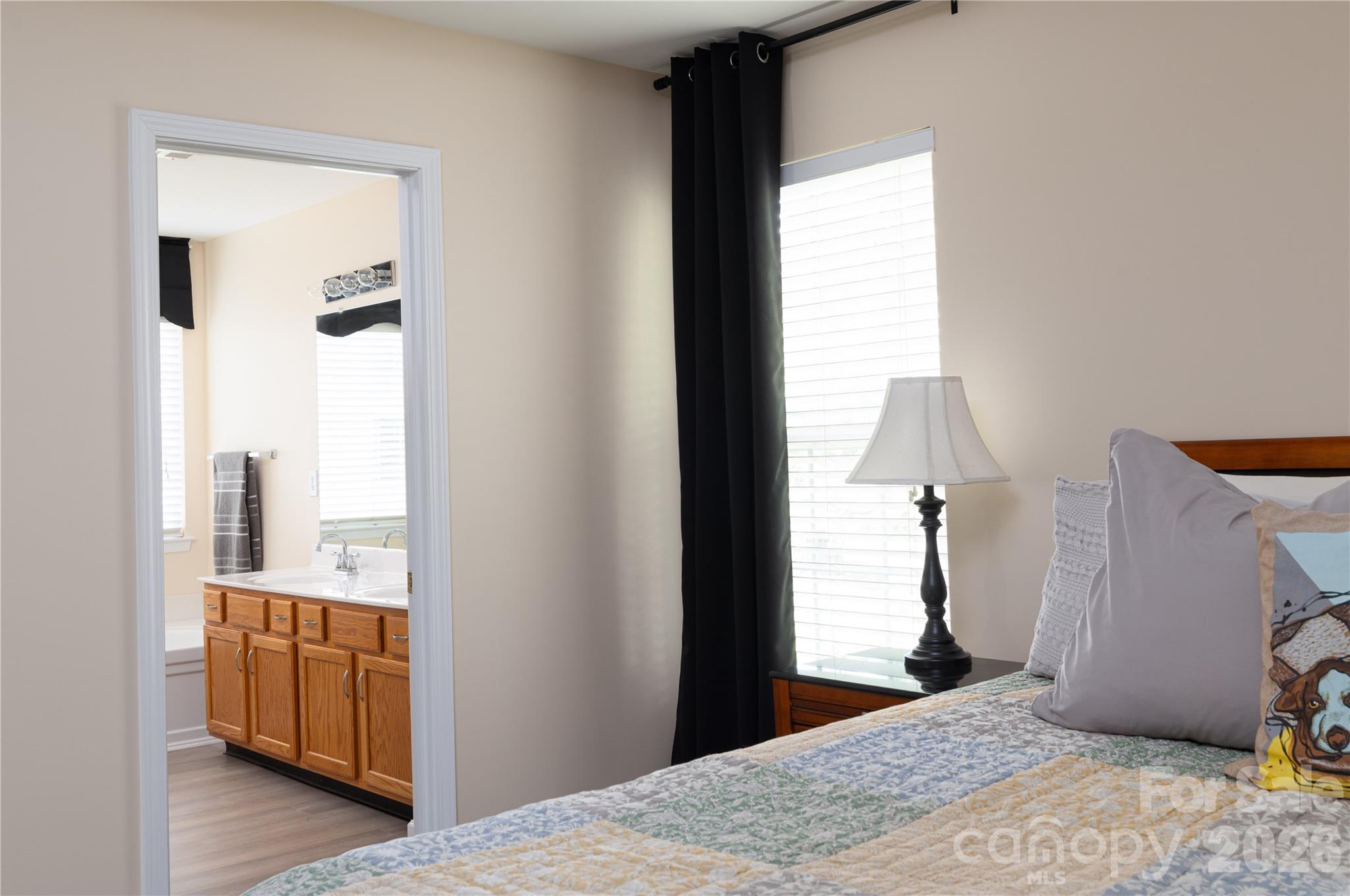 402 Abercairn Way Property Photo 20