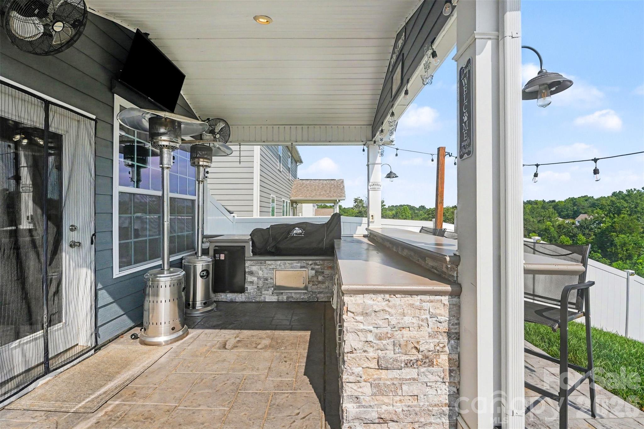 124 Championship Drive Property Photo 2