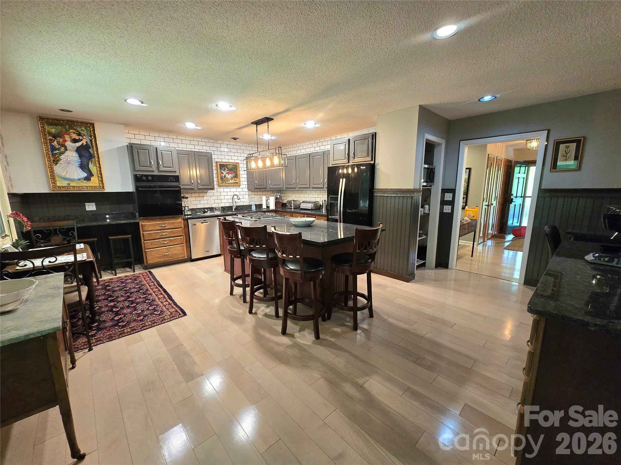 18 Rollingwood Road Property Photo 4